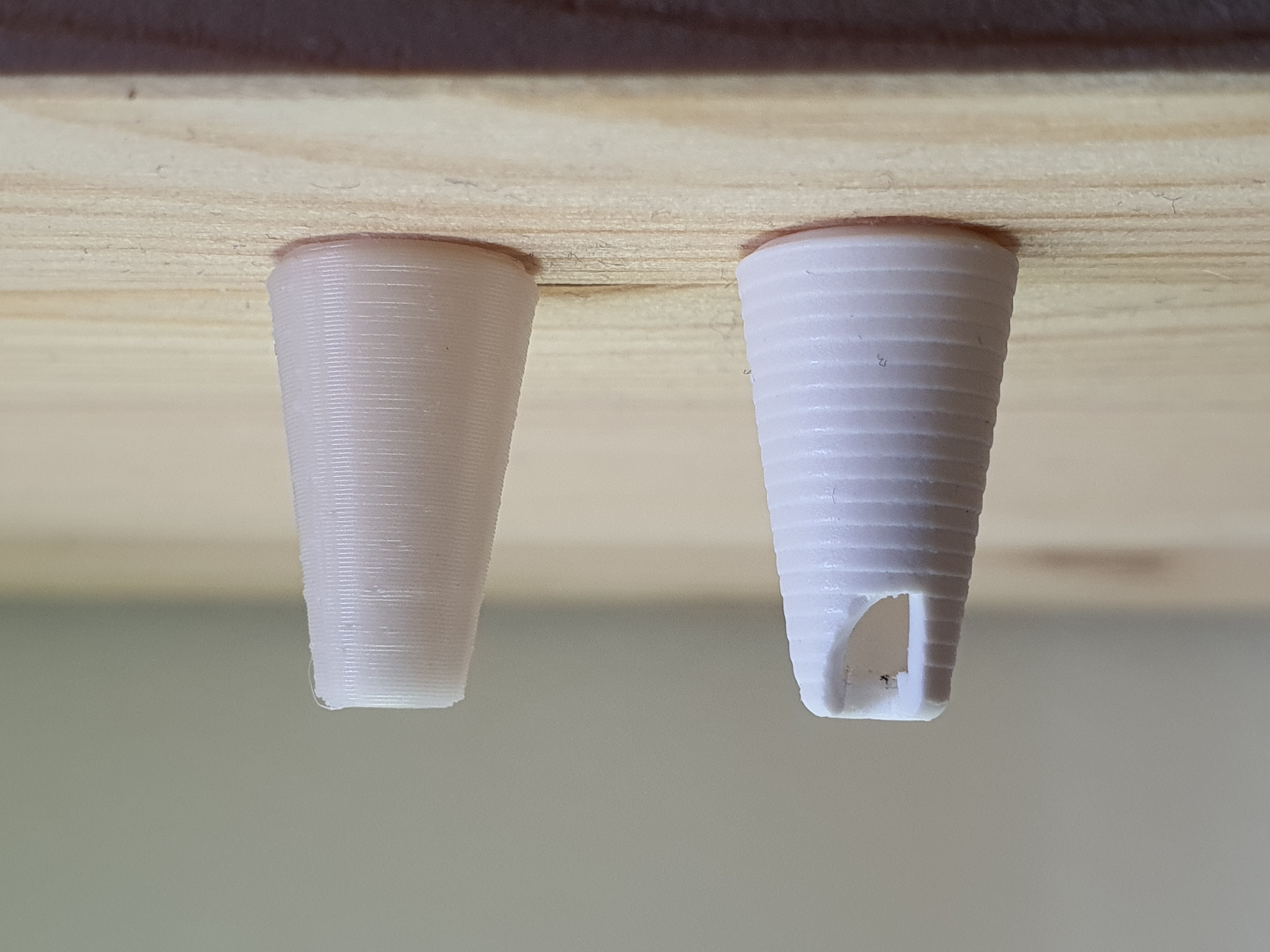 Basic window blind cord end