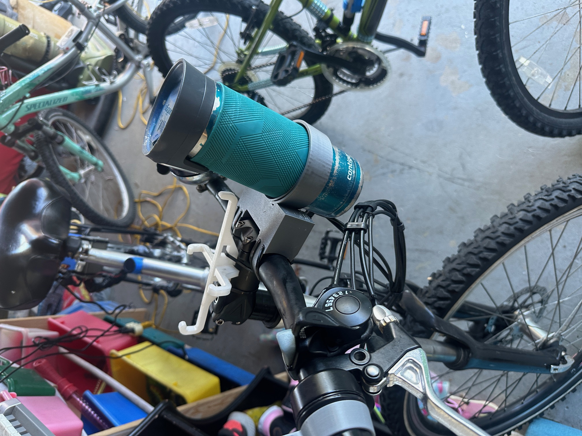 Cup Holder - Handlebar centered