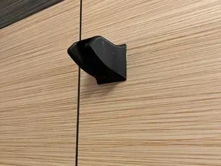 Wall rain shower mount