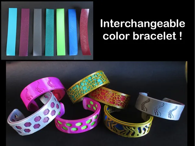 Interchangeable color bracelet