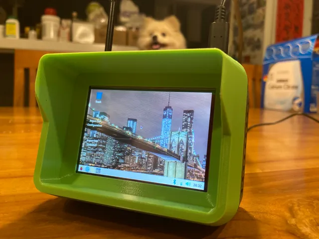 Fallout-style Raspberry Pi terminal with Pi2/Pi3 & Waveshare 3.5" HDMI LCD