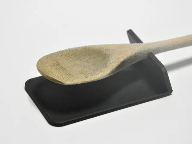 Spoon holder