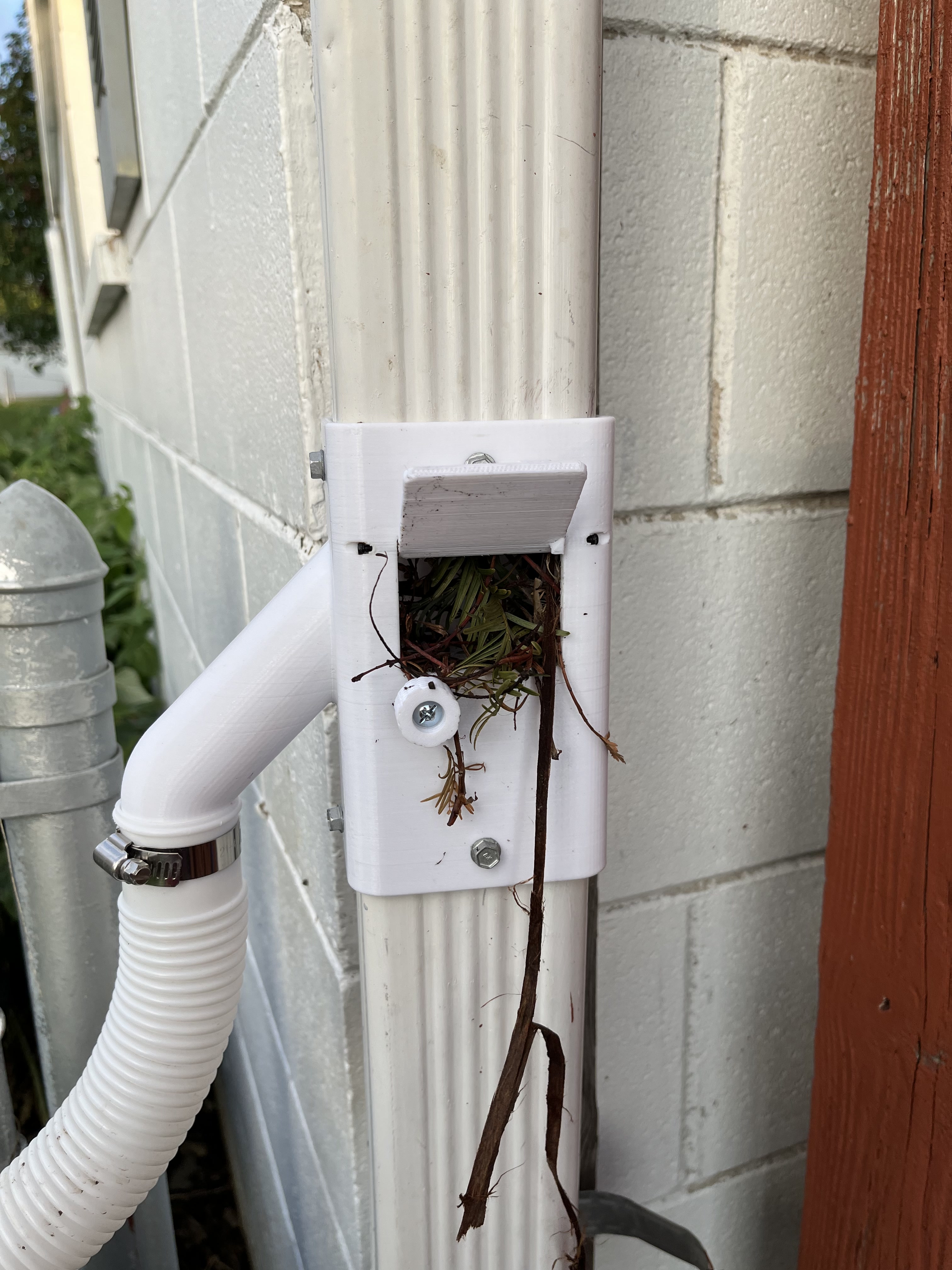 Rain Barrel Gutter Diverter by bmccarthy321 | Download free STL model ...