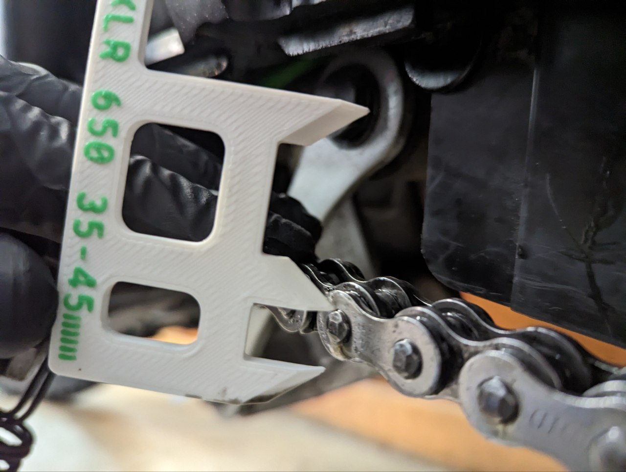 Motorcycle chain tension guides by Tsaro Download free STL model