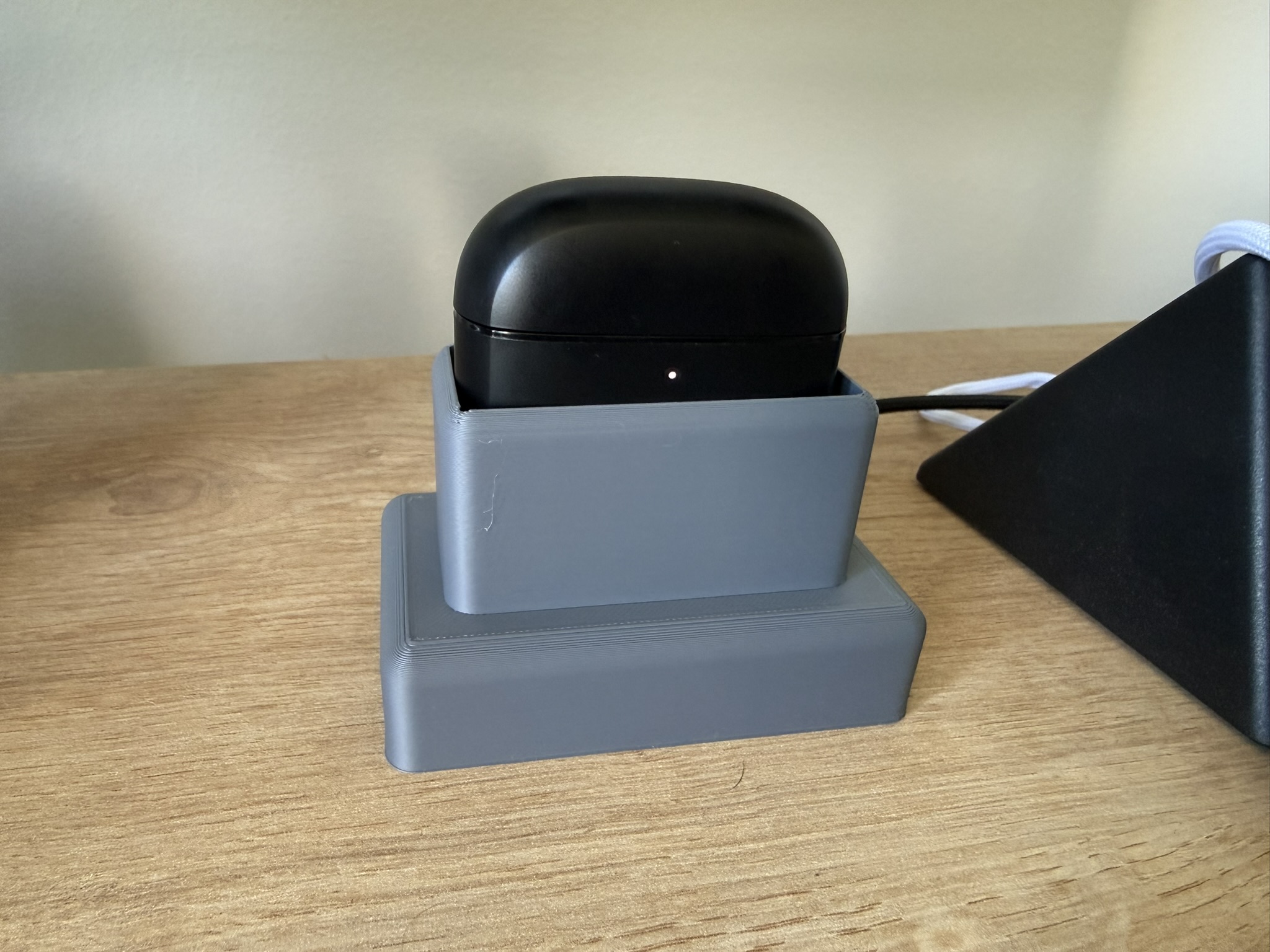 Bose QuietComfort Ultra Charging Case Stand