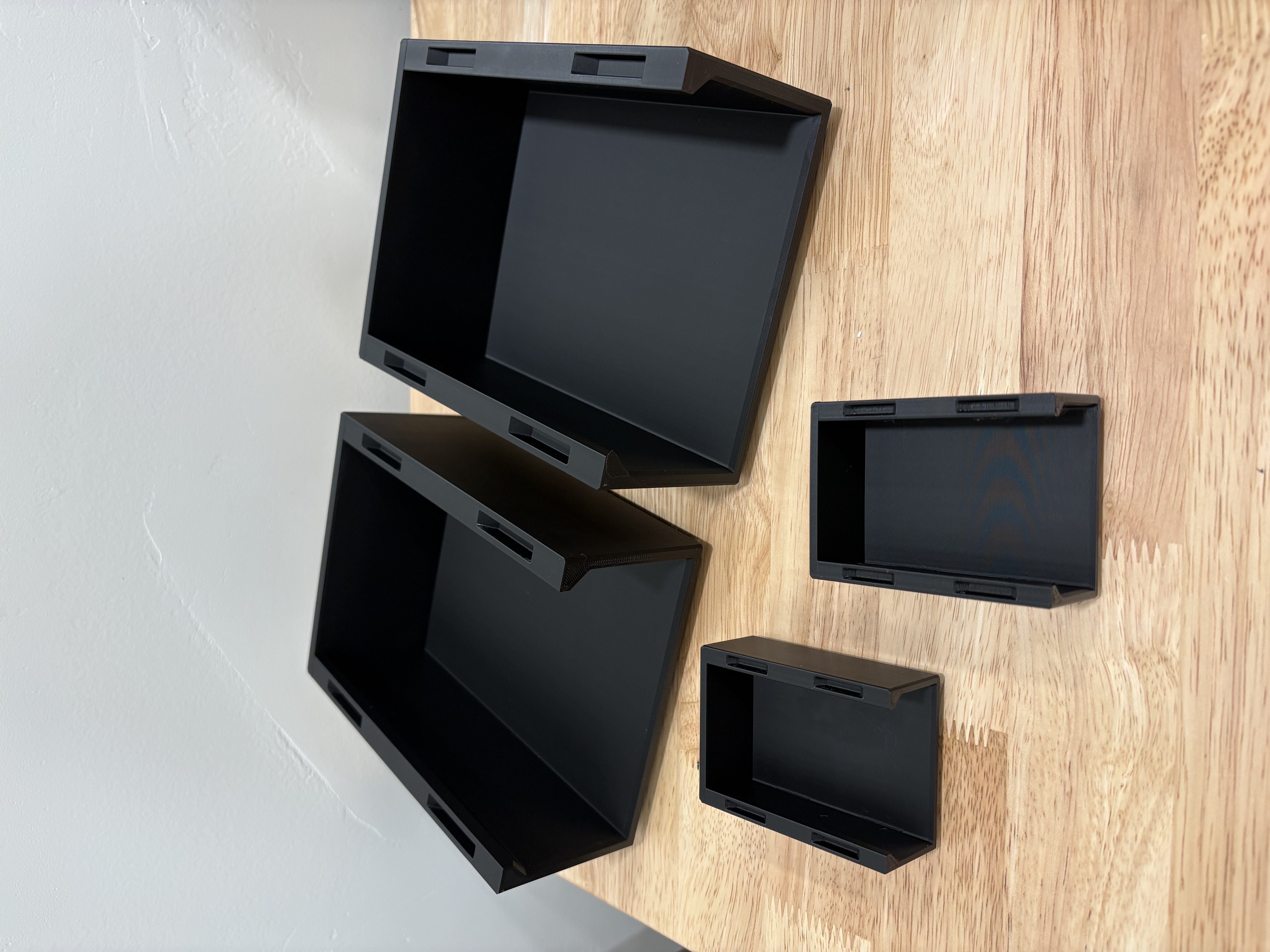 Miniatura 2 do modelo 3D Stackable Shelf (parametric)