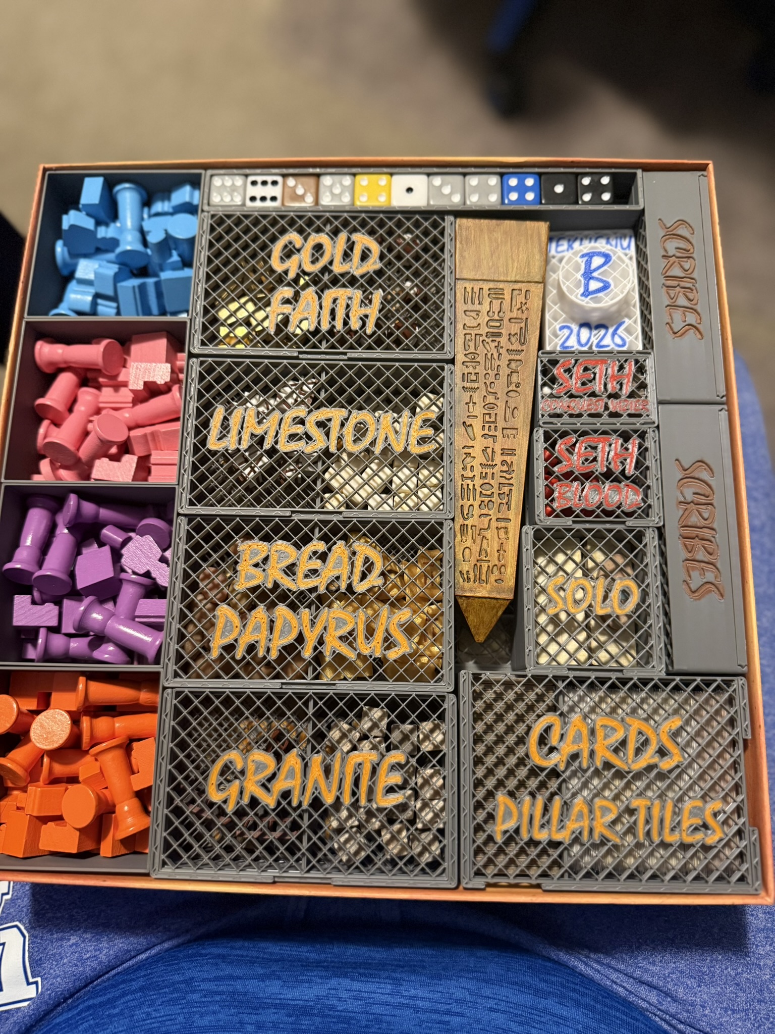 Tekhenu deluxe insert bits +sleeves +box to table +Low PLA +side storage 3D model