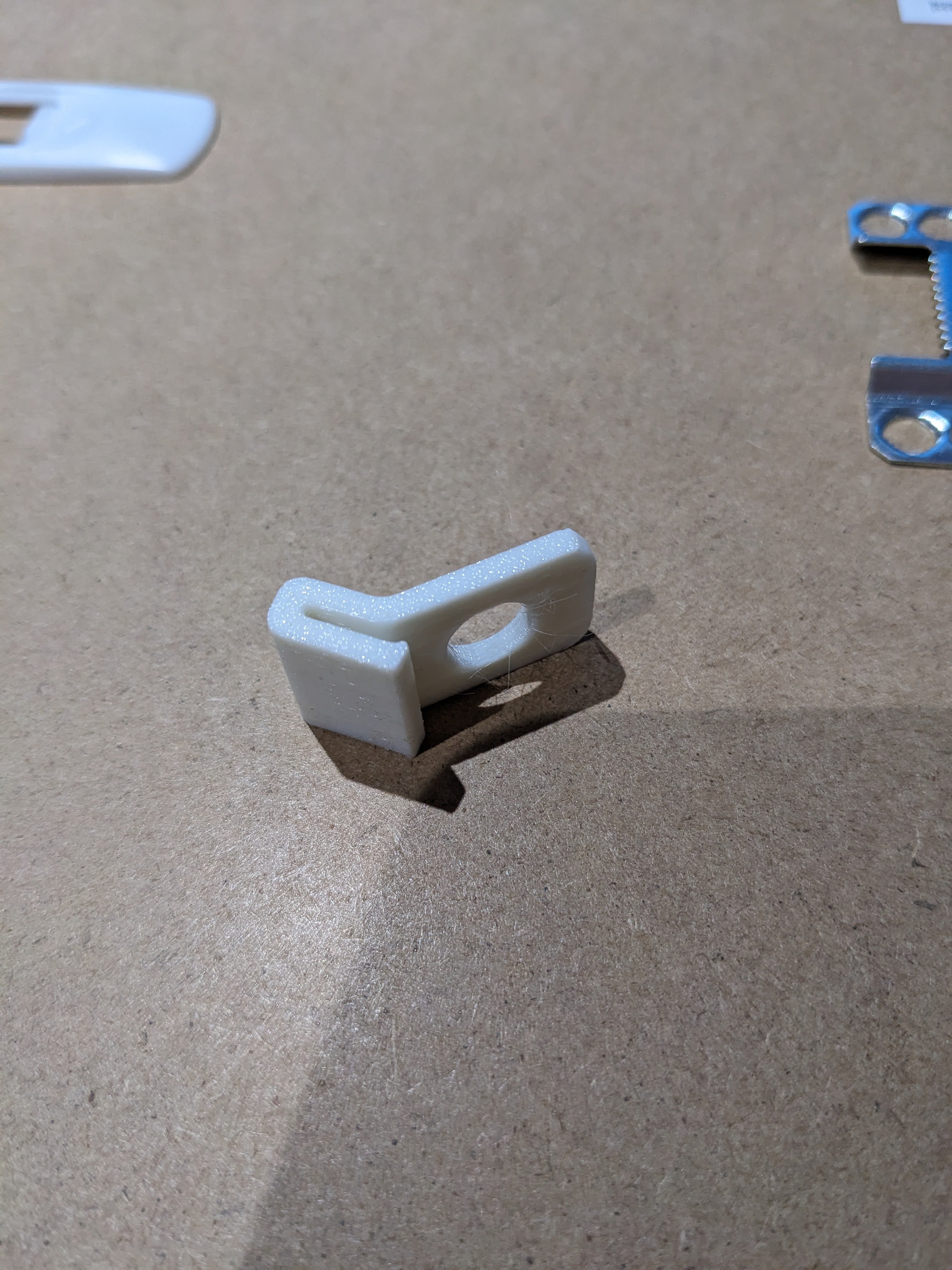 Picture Frame Command Hook Adaptor by Steamroller17 Download free STL model