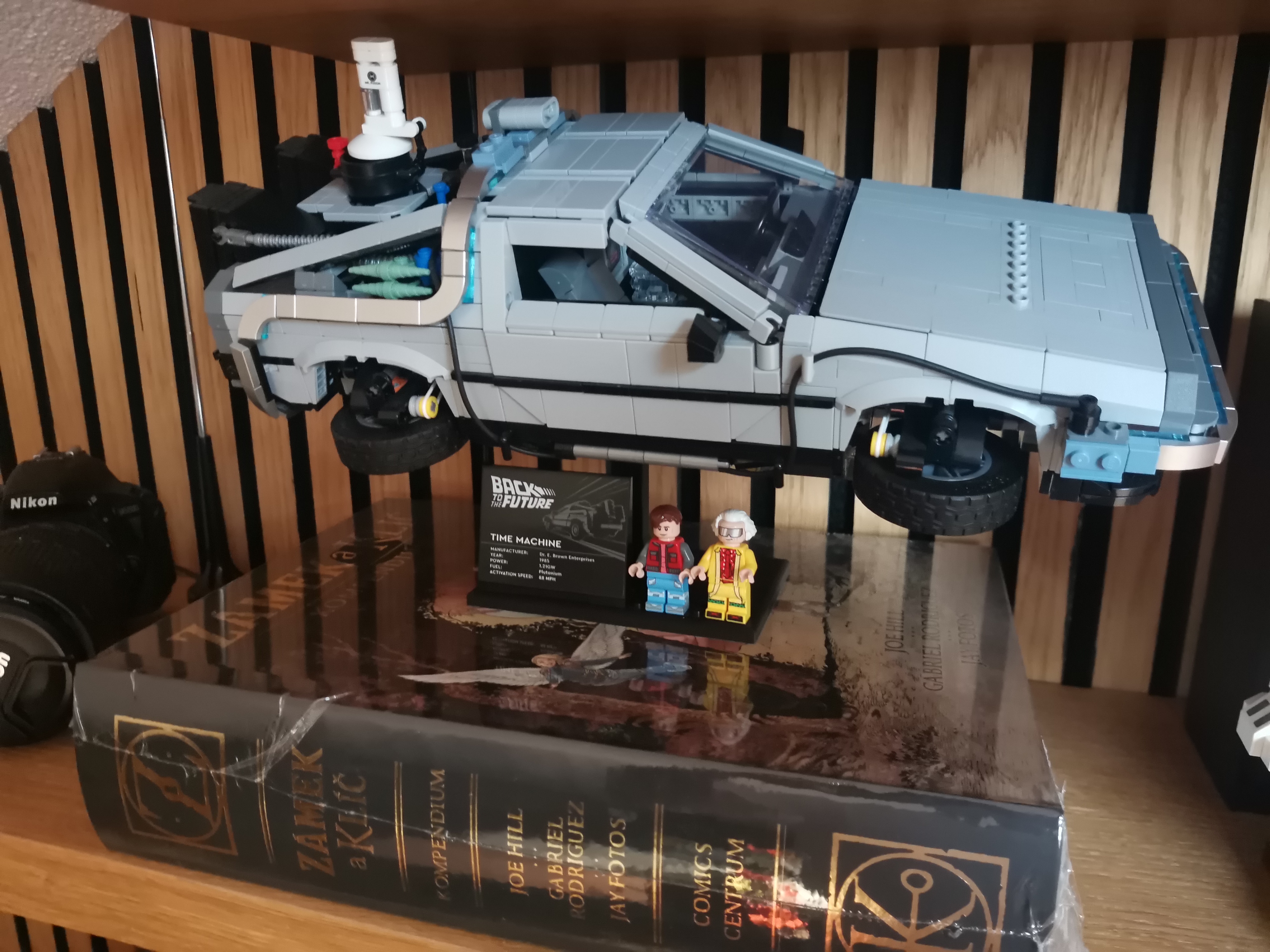 Lego 10300 DeLorean