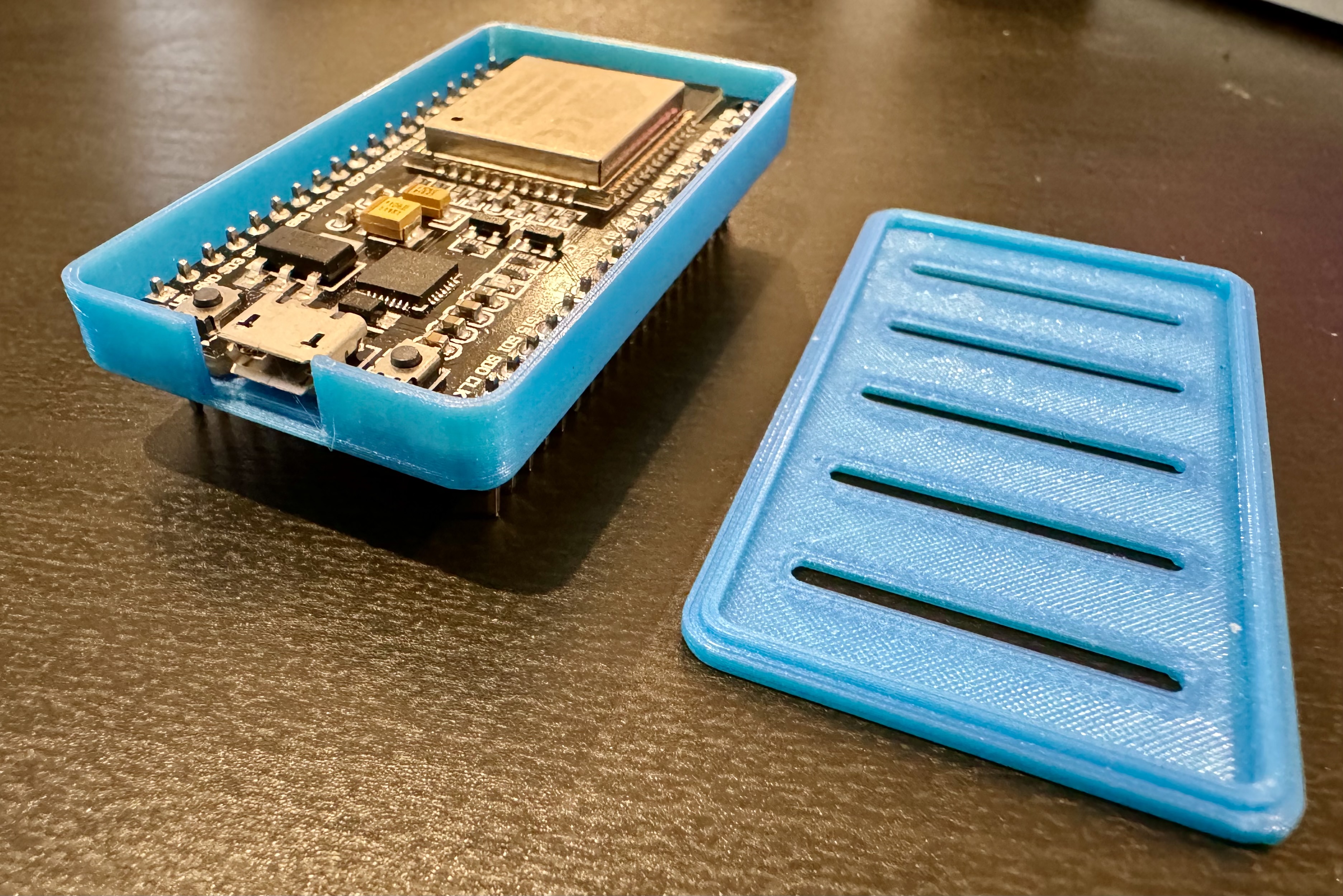 Basic ESP32 WROOM Case