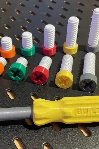 BUILDfinity construction play for kids // Konstruktions-Spiel für ...