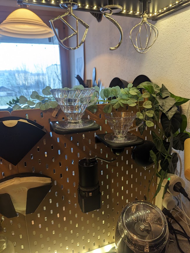 Hario V60 Skadis shelf