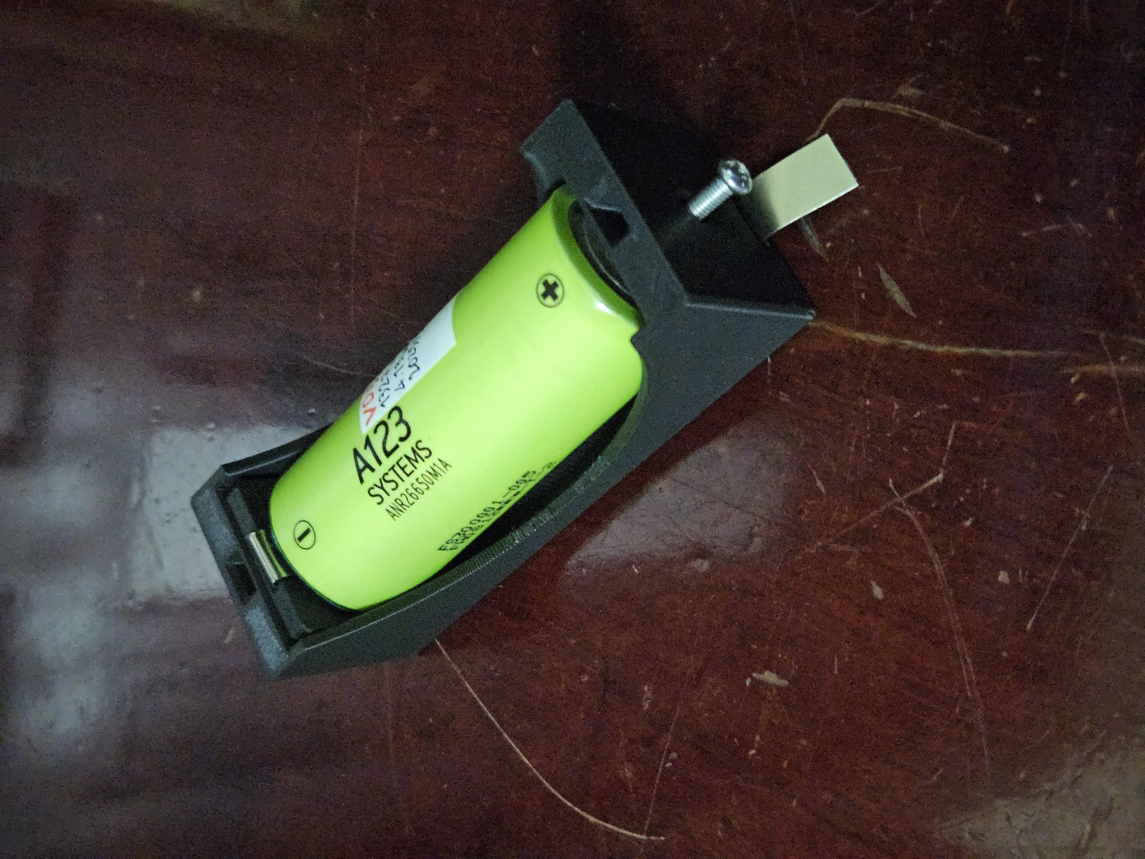 Miniatura 6 do modelo 3D Robust high current cylindrical cell holder