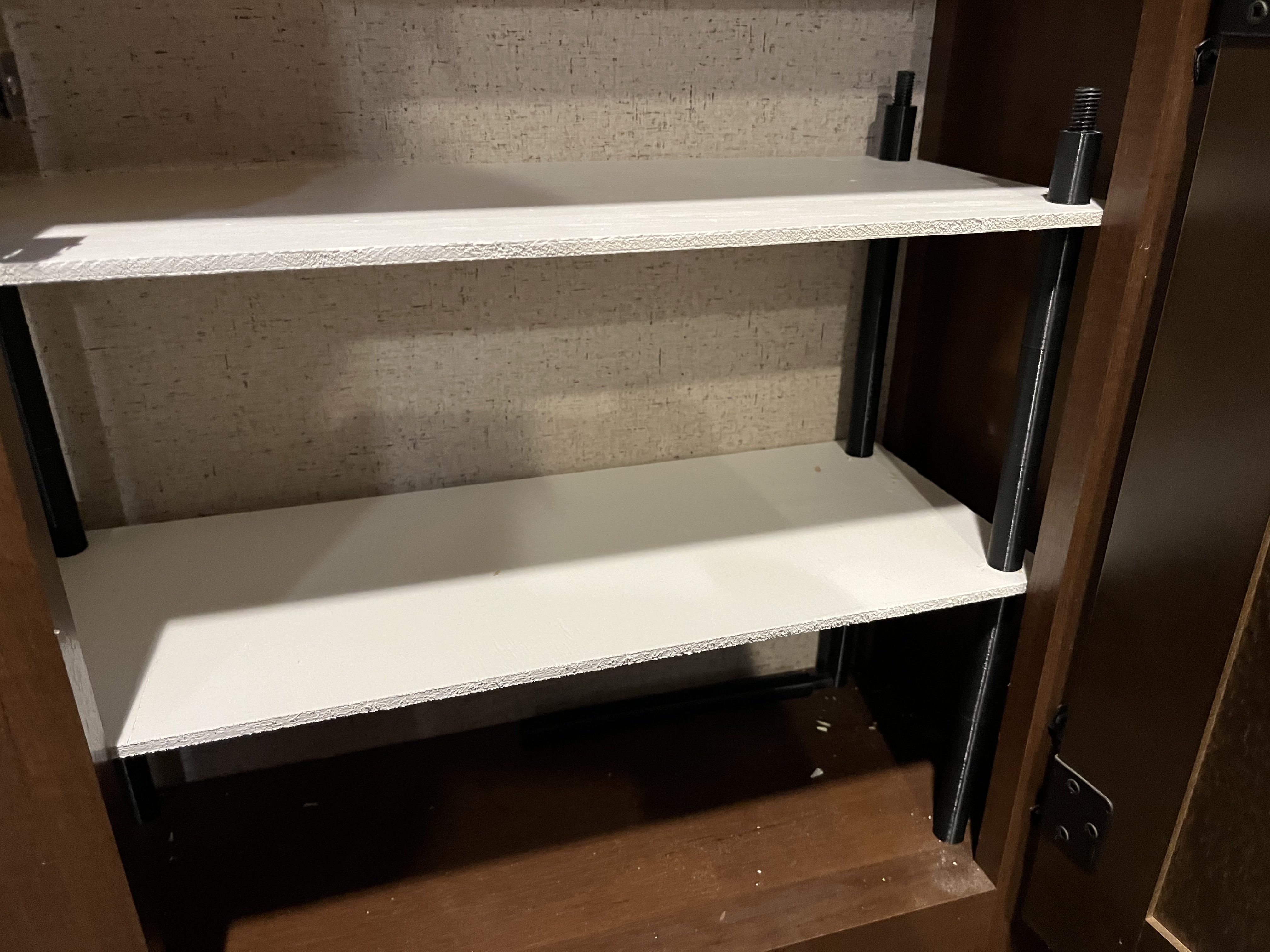 Extendable shelf feet/supports by bmccarthy321 Download free STL