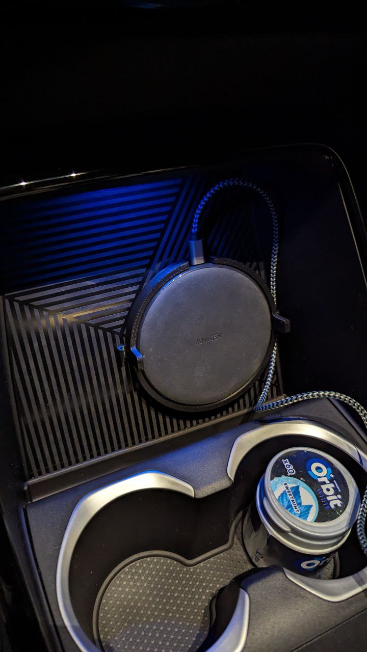Car wireless phone charger stand