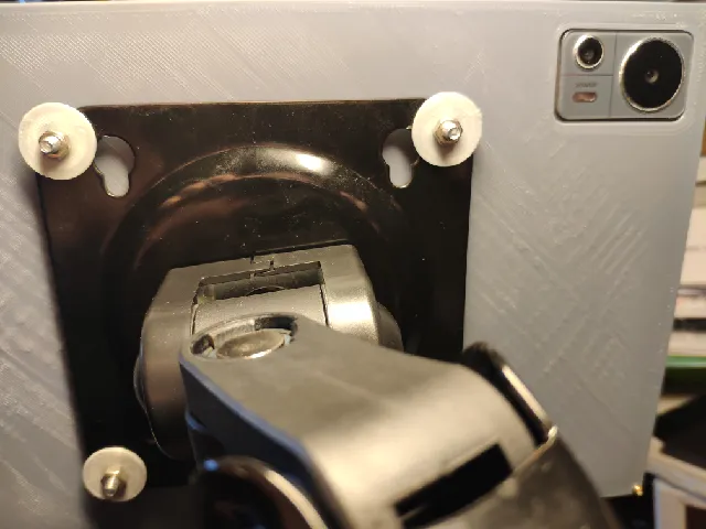 N-ONE NPad X1  VESA 100