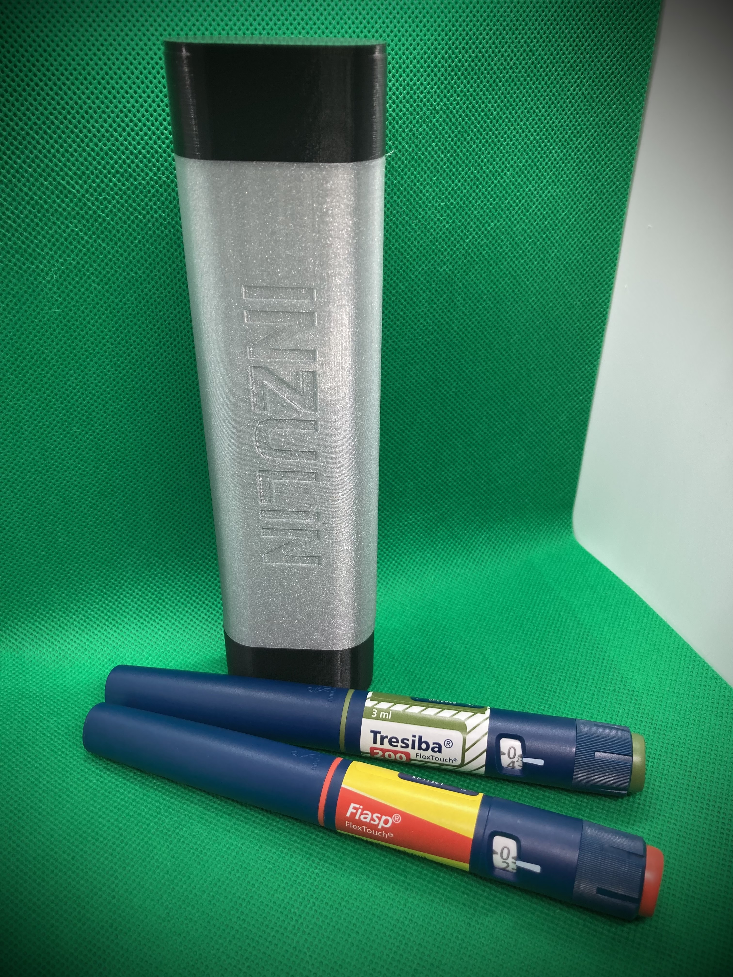 Miniatura 2 do modelo 3D Insulin Box Two CZ/EN