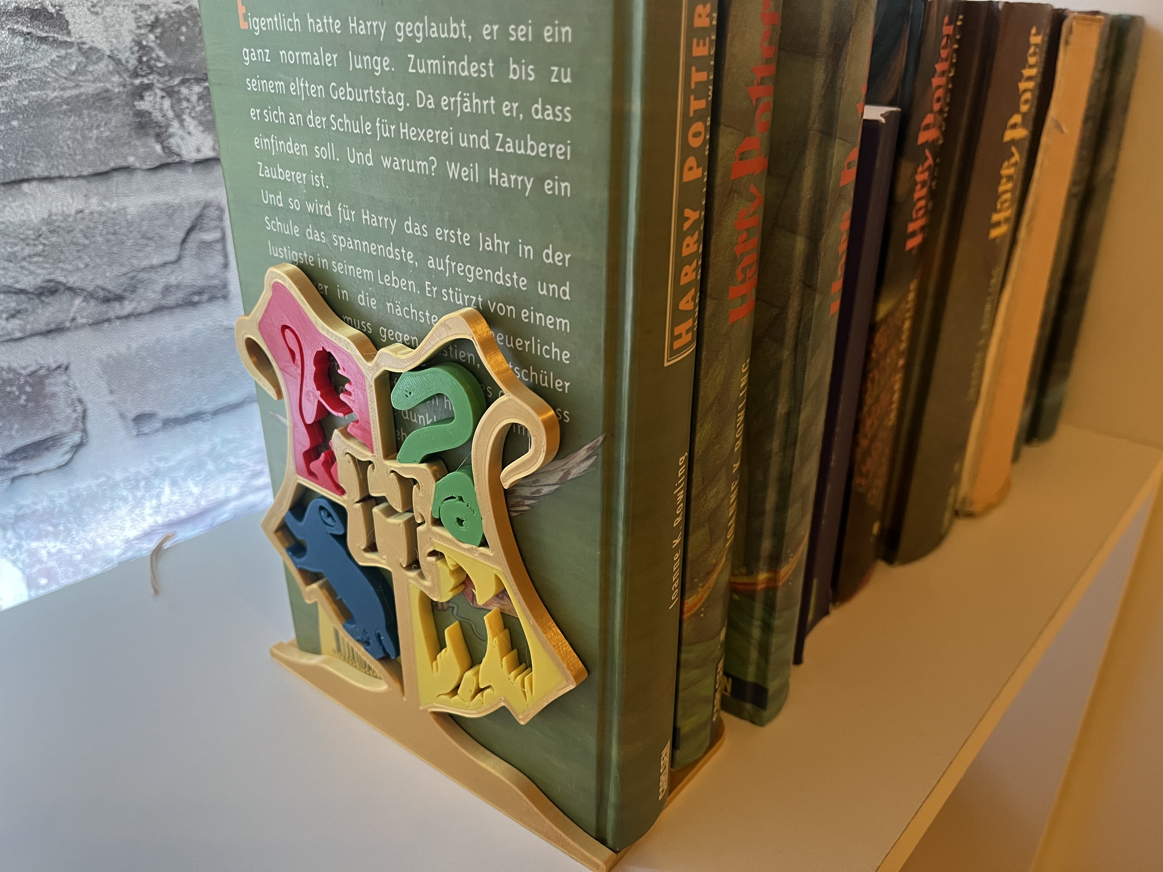Hogwarts bookend multicolor