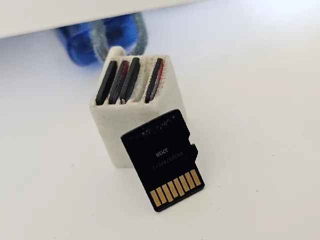 Mini Micro SD Card Container