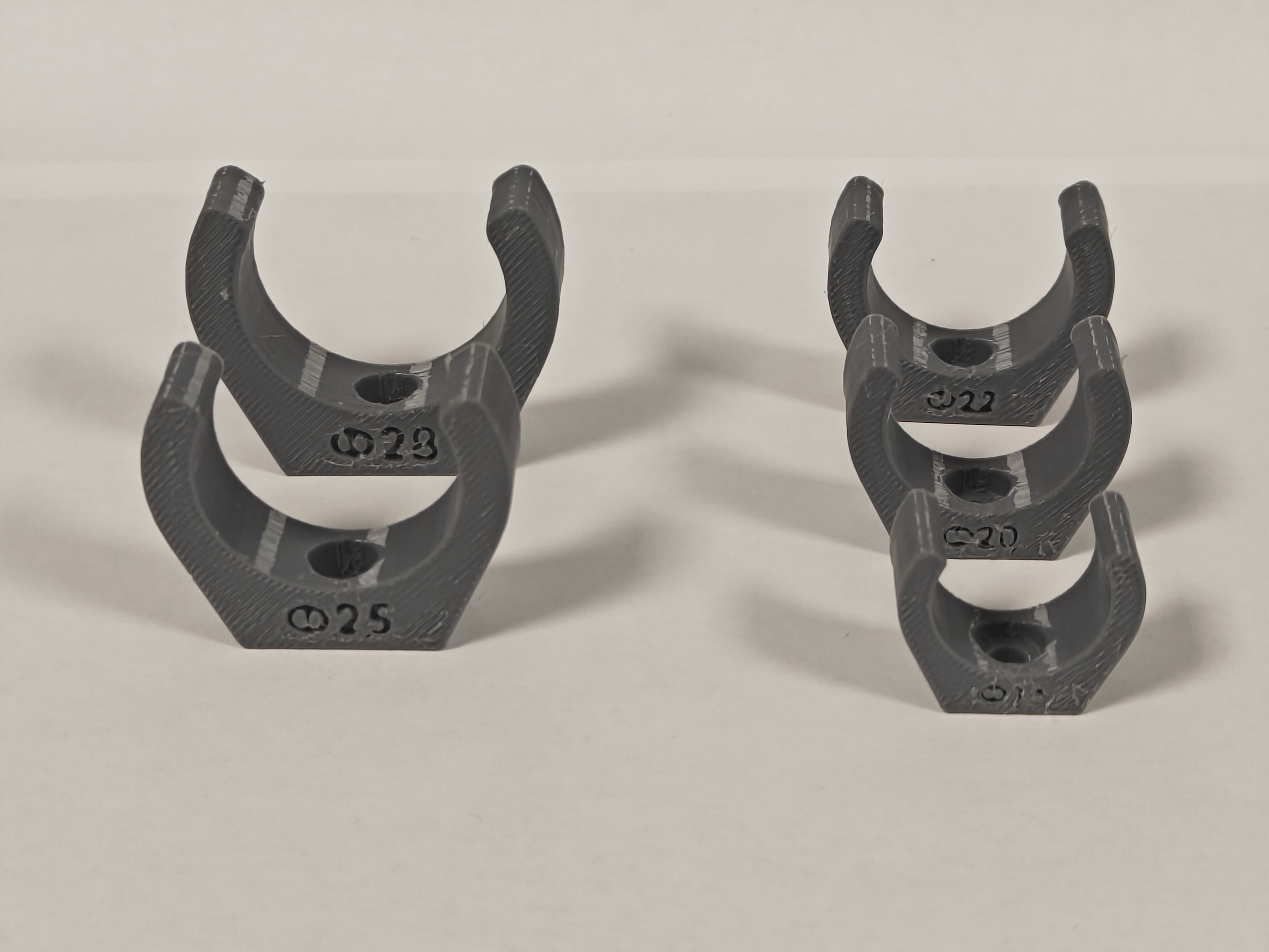 Small Pipe & Tube Clips | 16-28mm (M3)