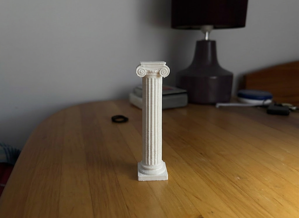 Ionic Column – Classical Greek Architecture — miniatura 2