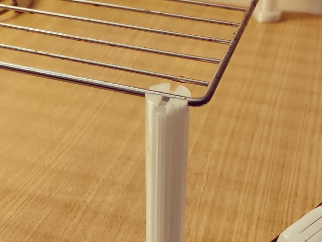 shelf leg for wire shelf 4mm