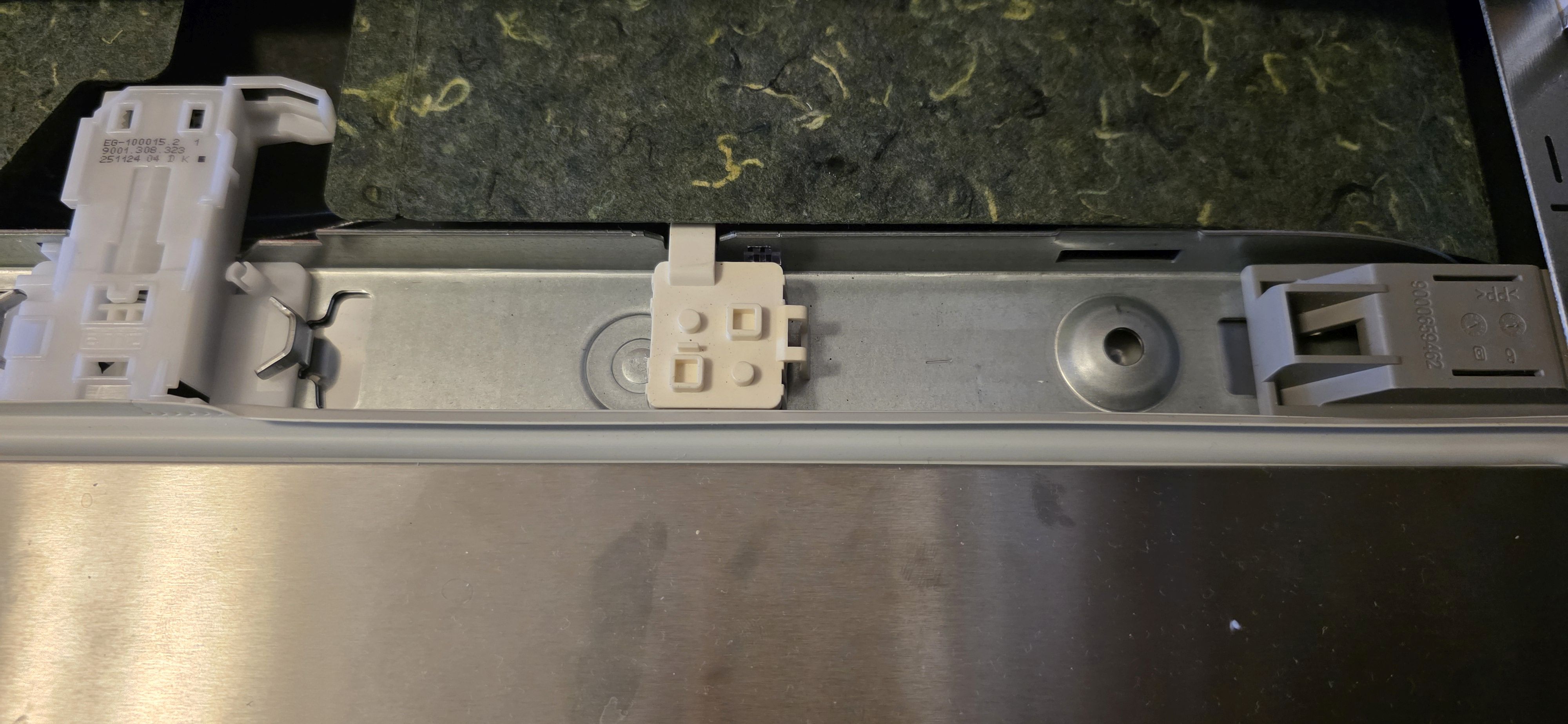 Bosch dishwasher top mounting bracket