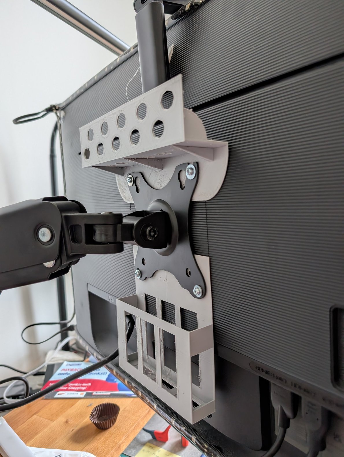 monitor storage / cable organizer, VESA mount