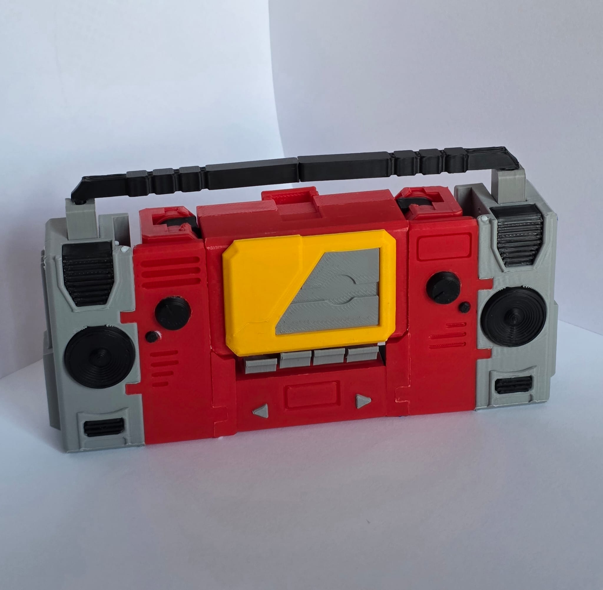 Miniatura 3 do modelo 3D Transformers Blaster SS86 scale