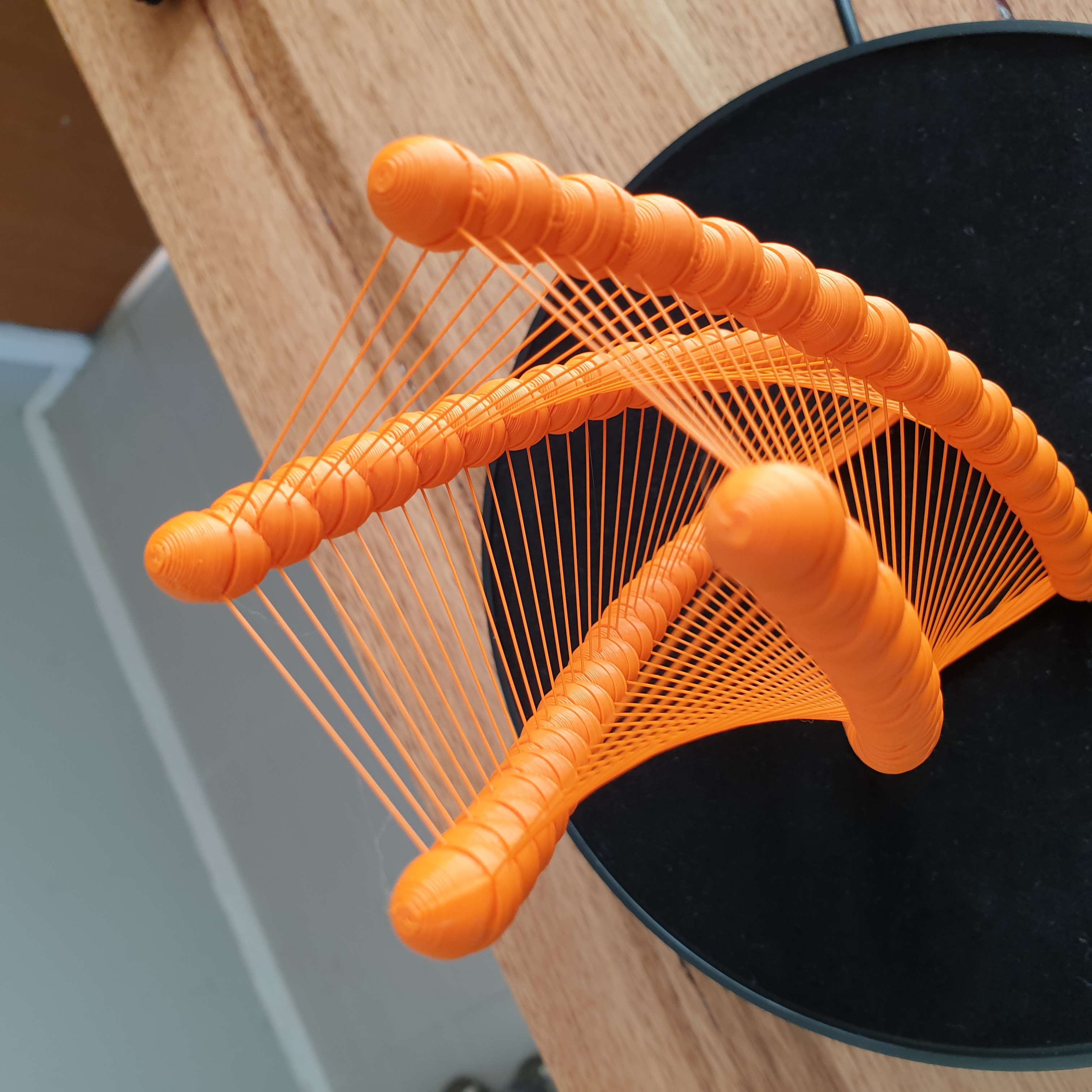 Miniatura 2 do modelo 3D Spiral string ornament