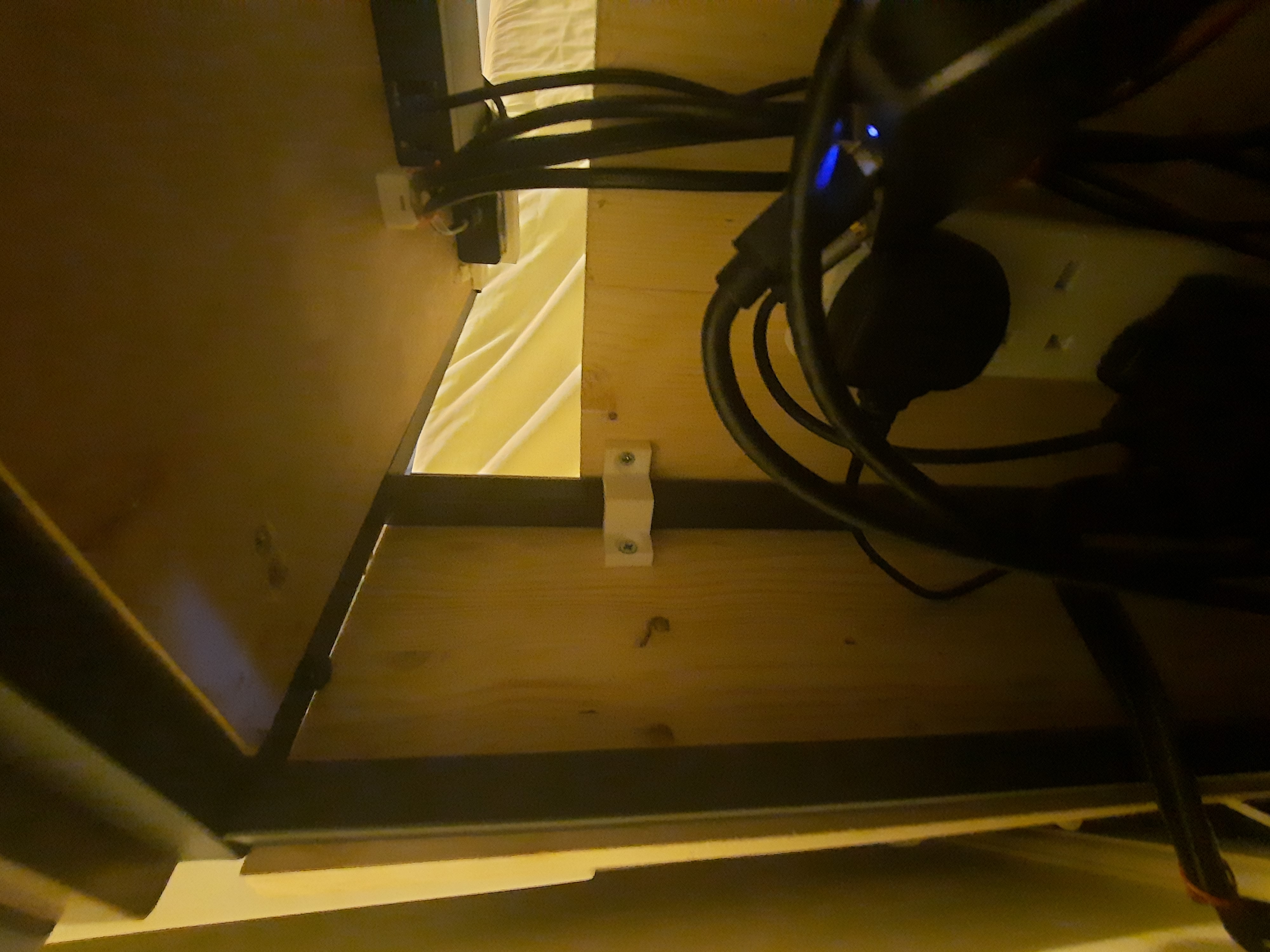 simple Bracket 20x20mm