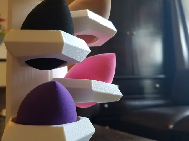 Beauty Blender Wall Mounted