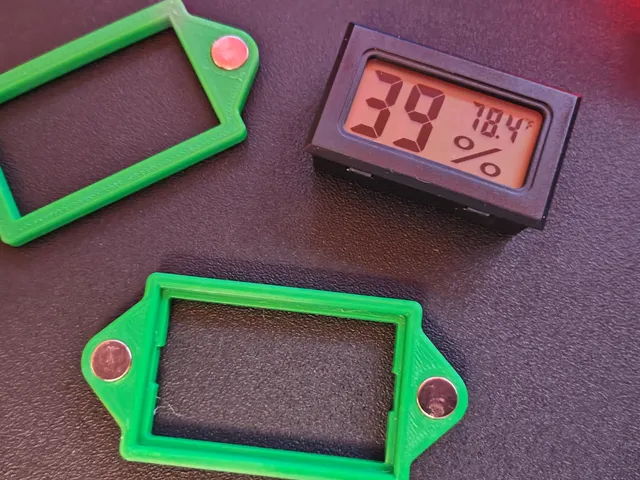 Magnetic Frame for Rectangular Hygrometer
