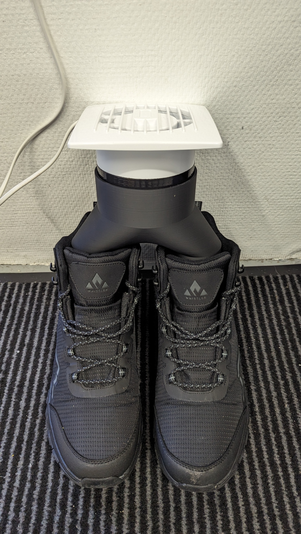 Shoe dryer