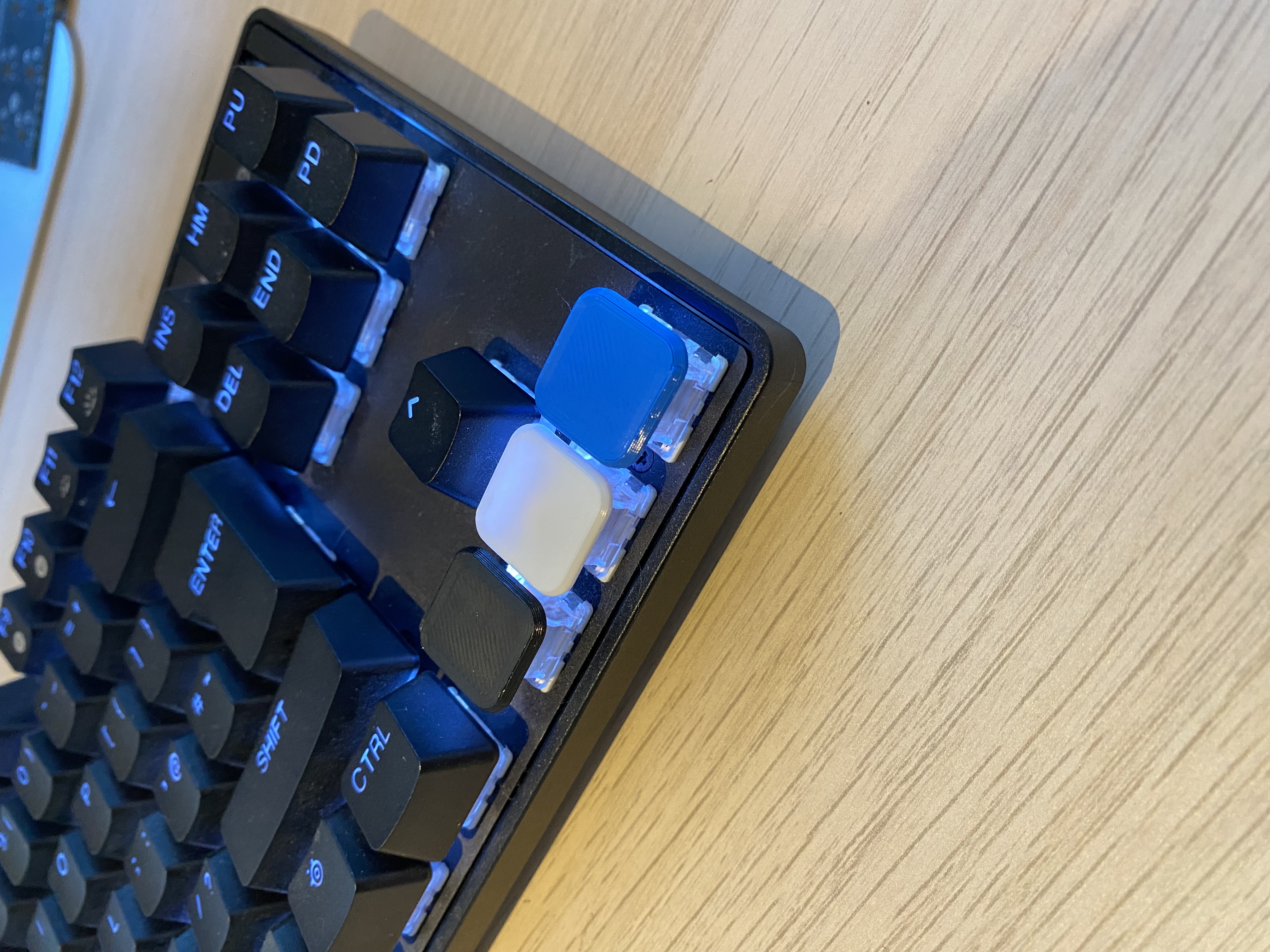 Miniatura 4 do modelo 3D Simple low-profile keycap