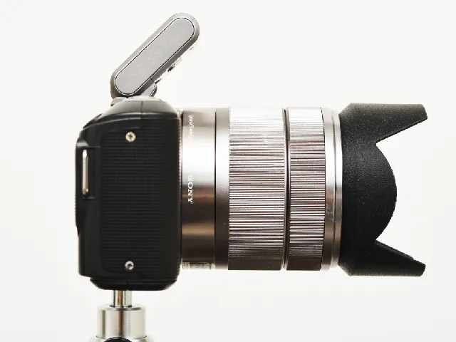 Lens hood for sony sel1855