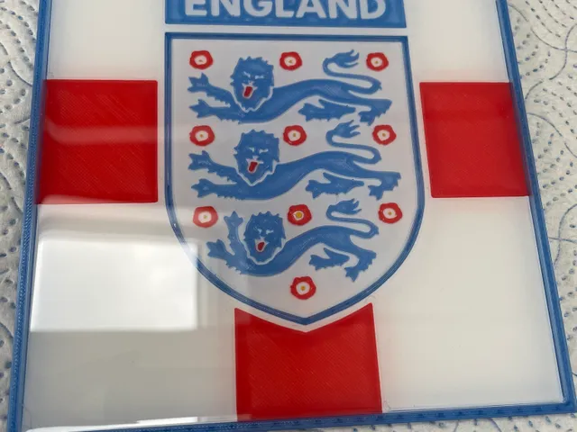 Football: World Cup 2022 - England Badge and Flag - MMU2S