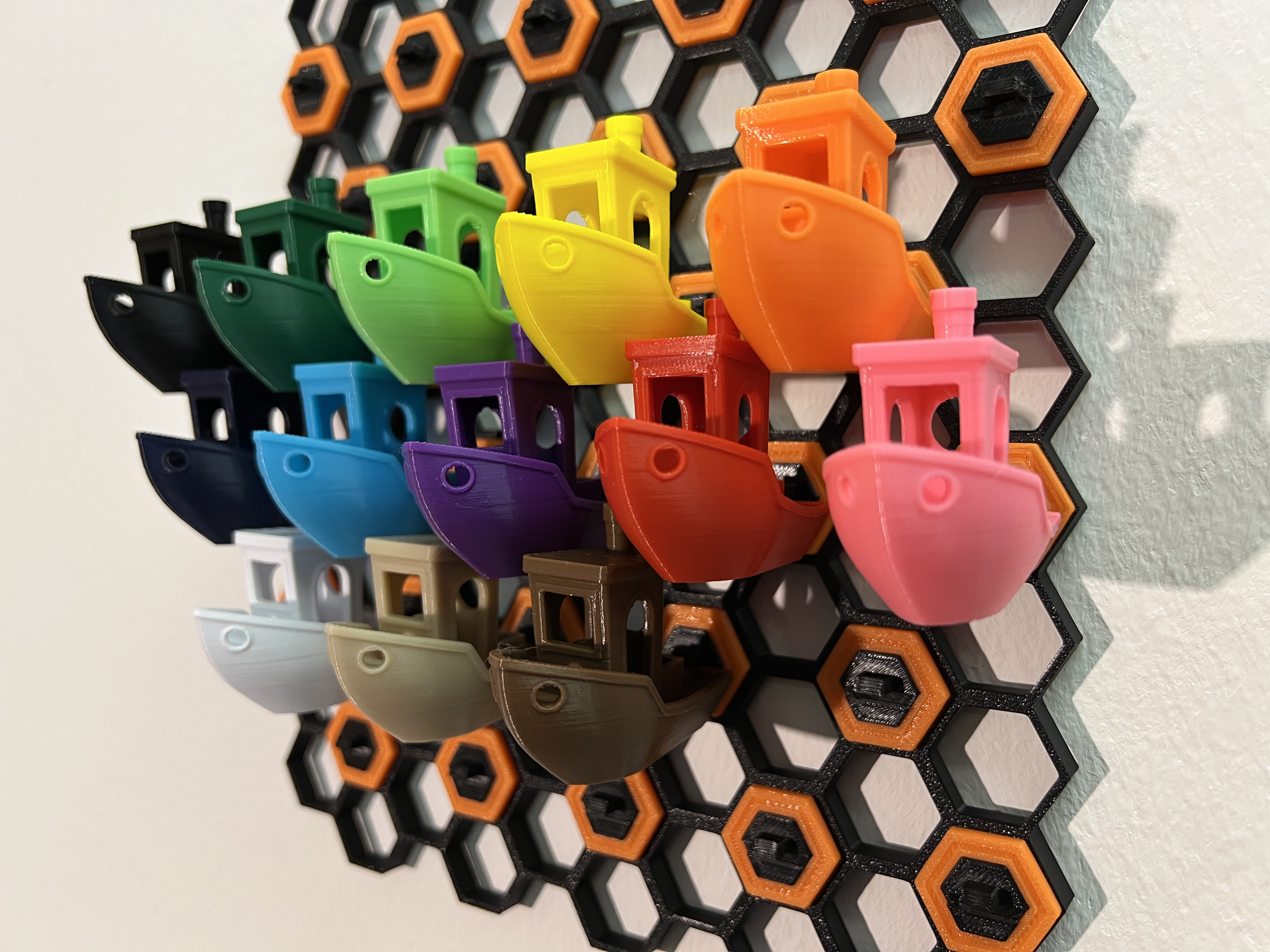 Minimalistic Benchy Hook for Honeycomb Storage Wall