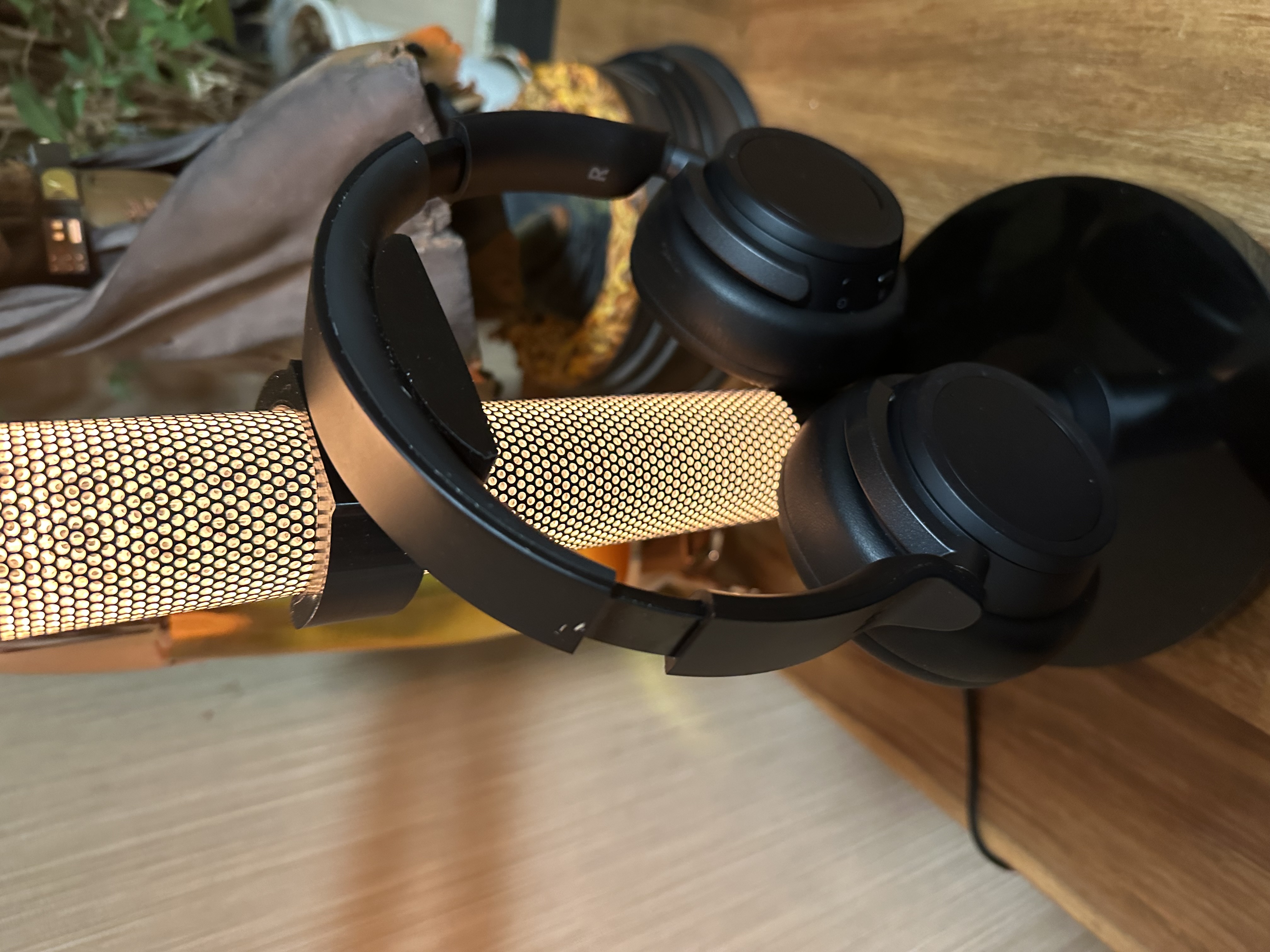 Dyson Solarcycle Morph Headphone Holder / Stand