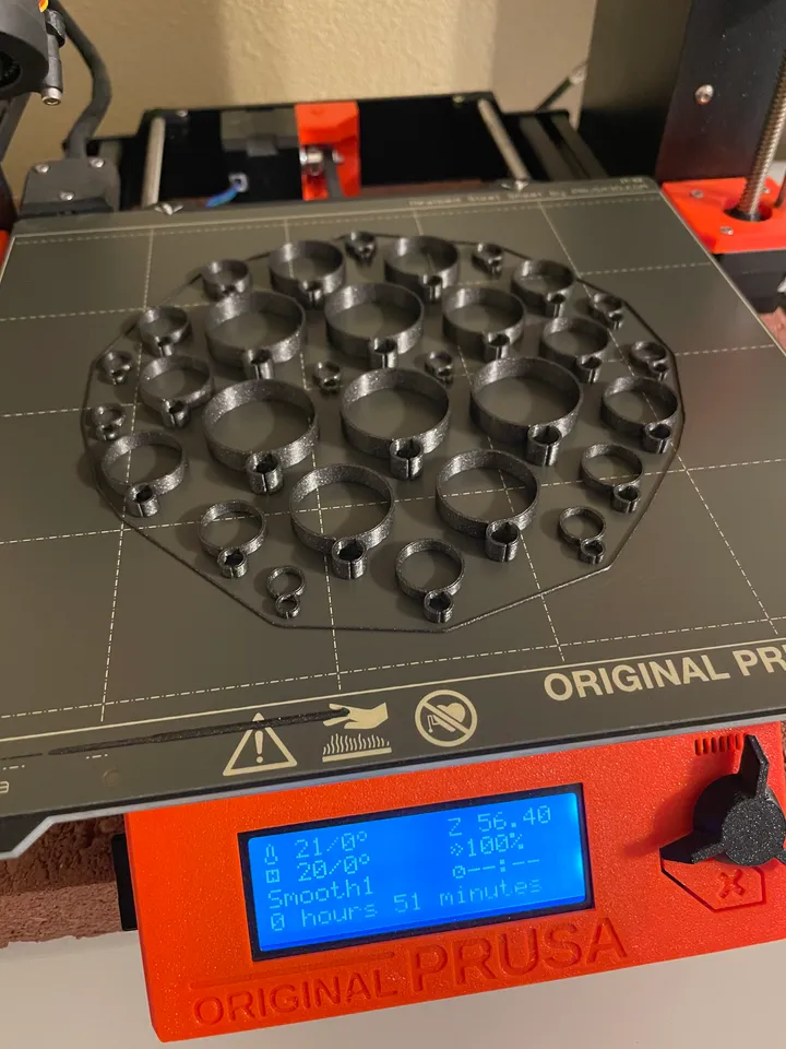 Parametric locking cable management clip by bw3dp | Download free STL ...