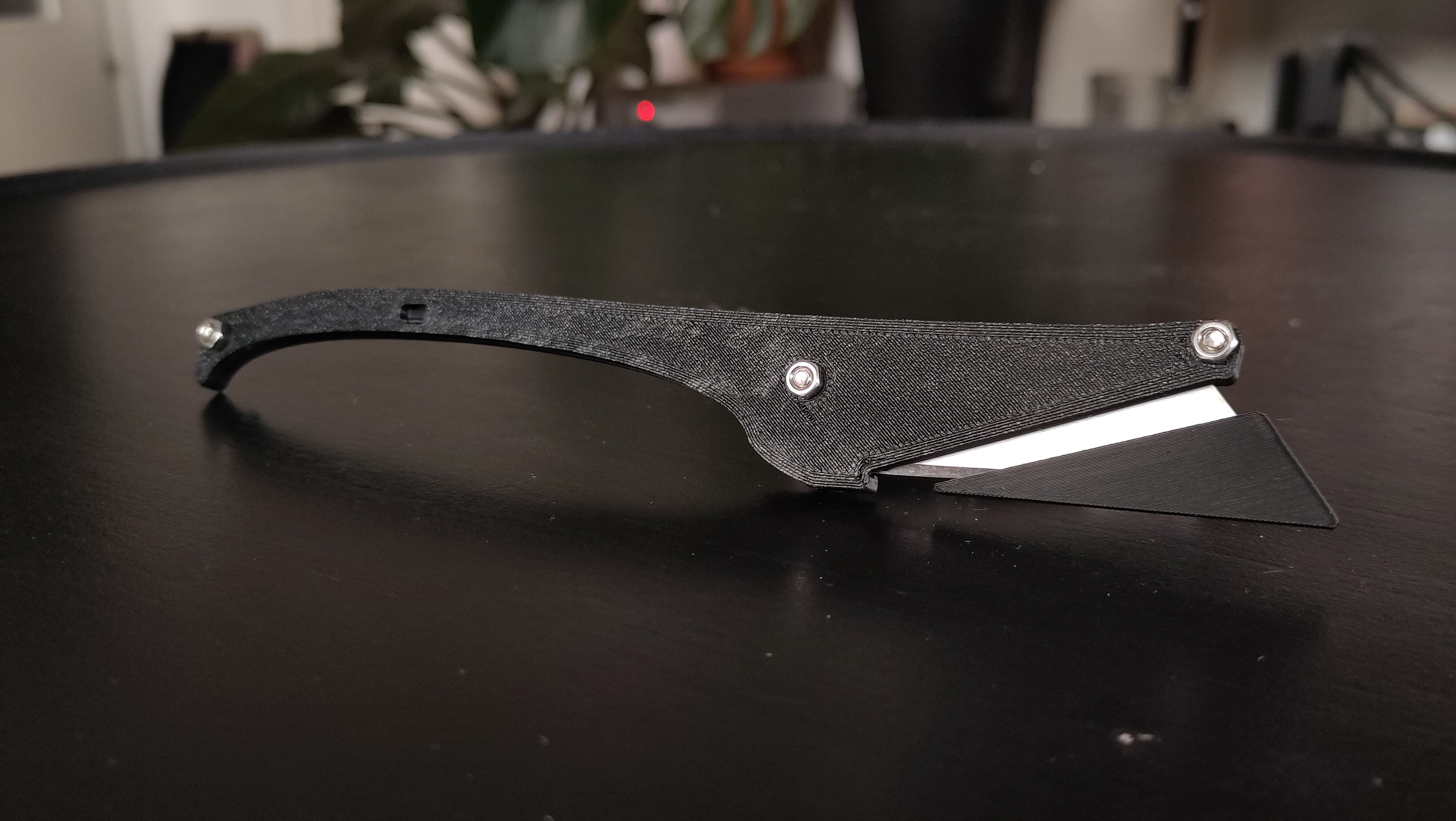 Precision Utility Knife - Trapezoid Razor Blades by KrisK | Download ...