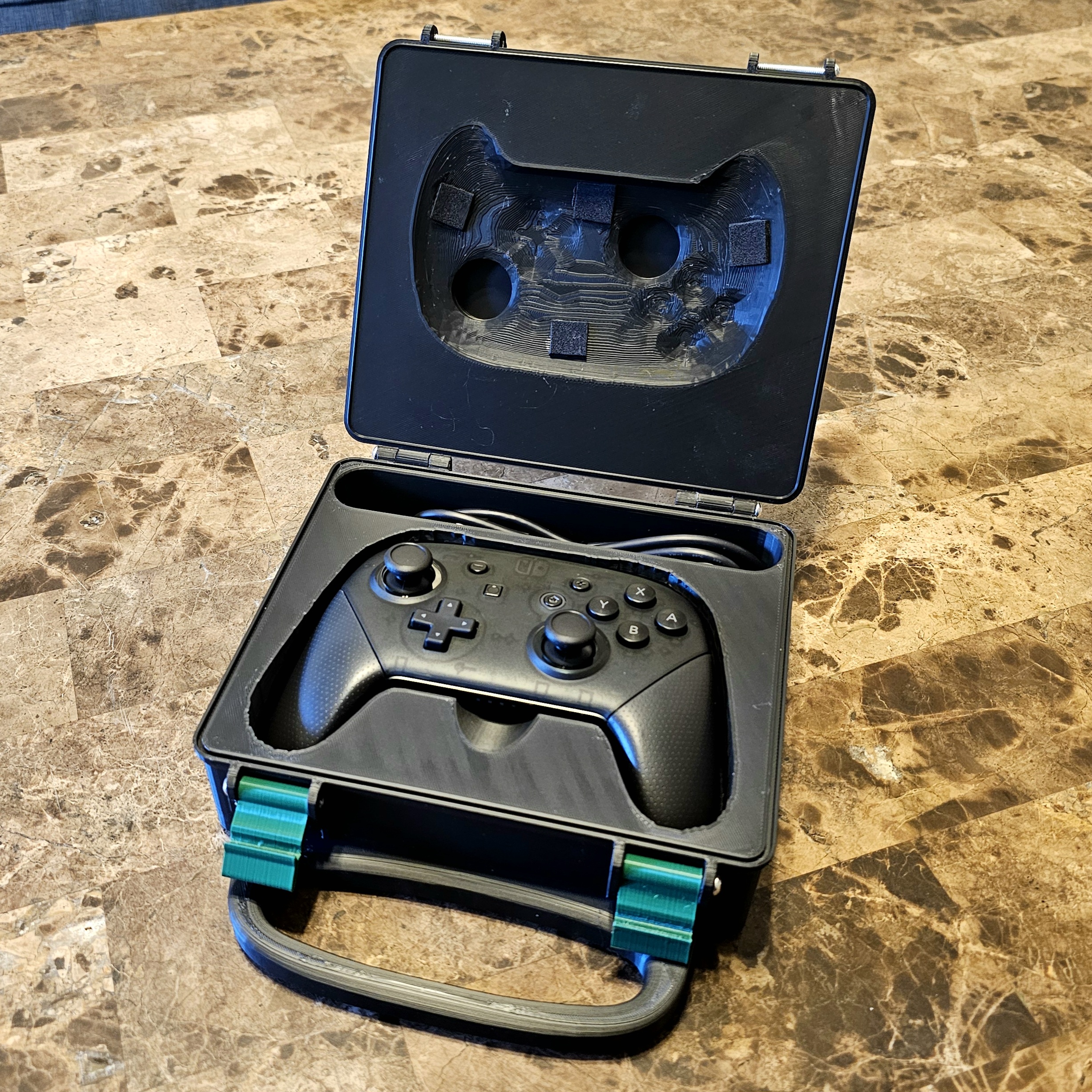 Rugged carry case for Nintendo switch pro controller