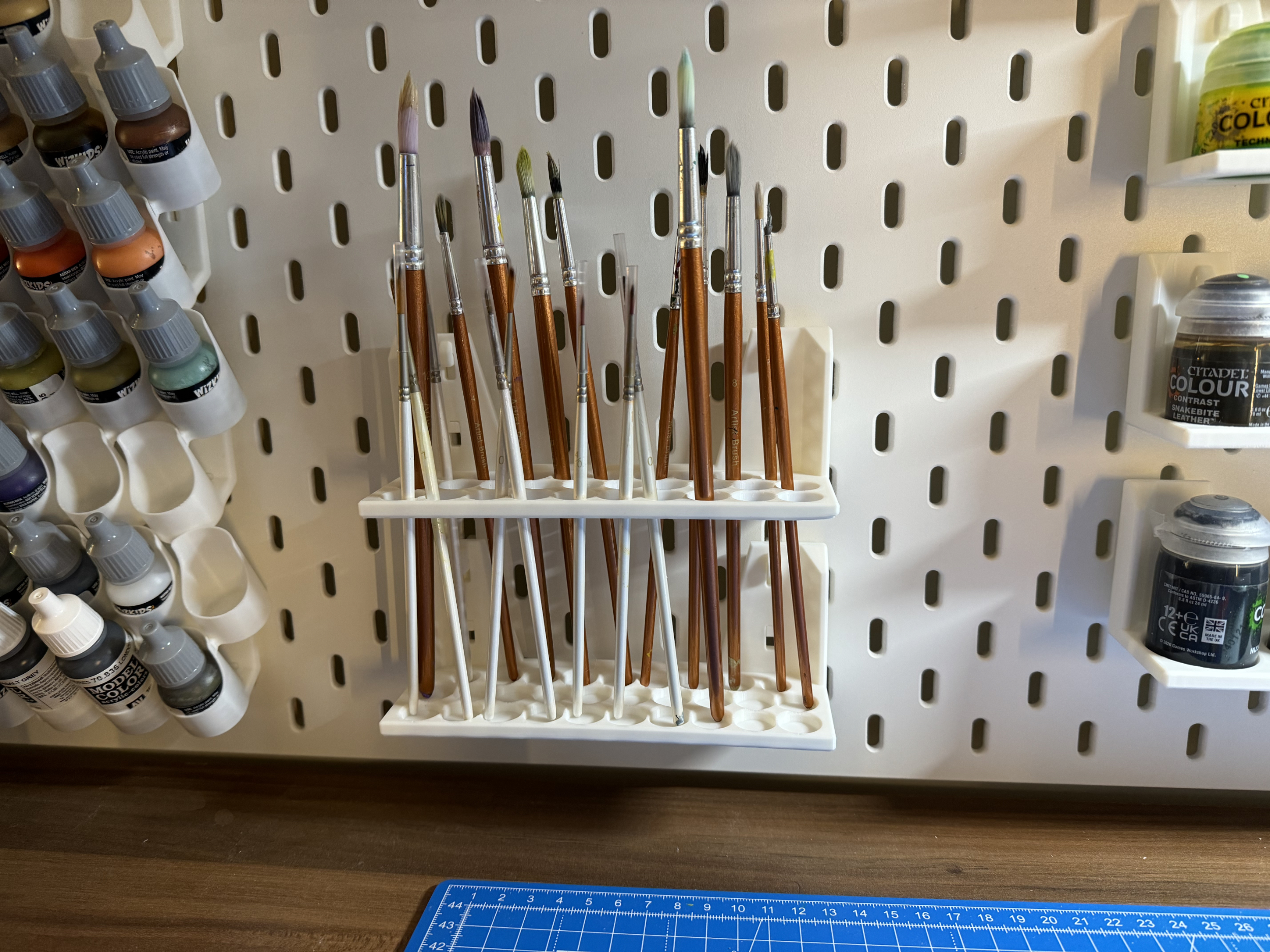 Skadis Paintbrush Holder compatible with Universal Hook 3D model thumbnail