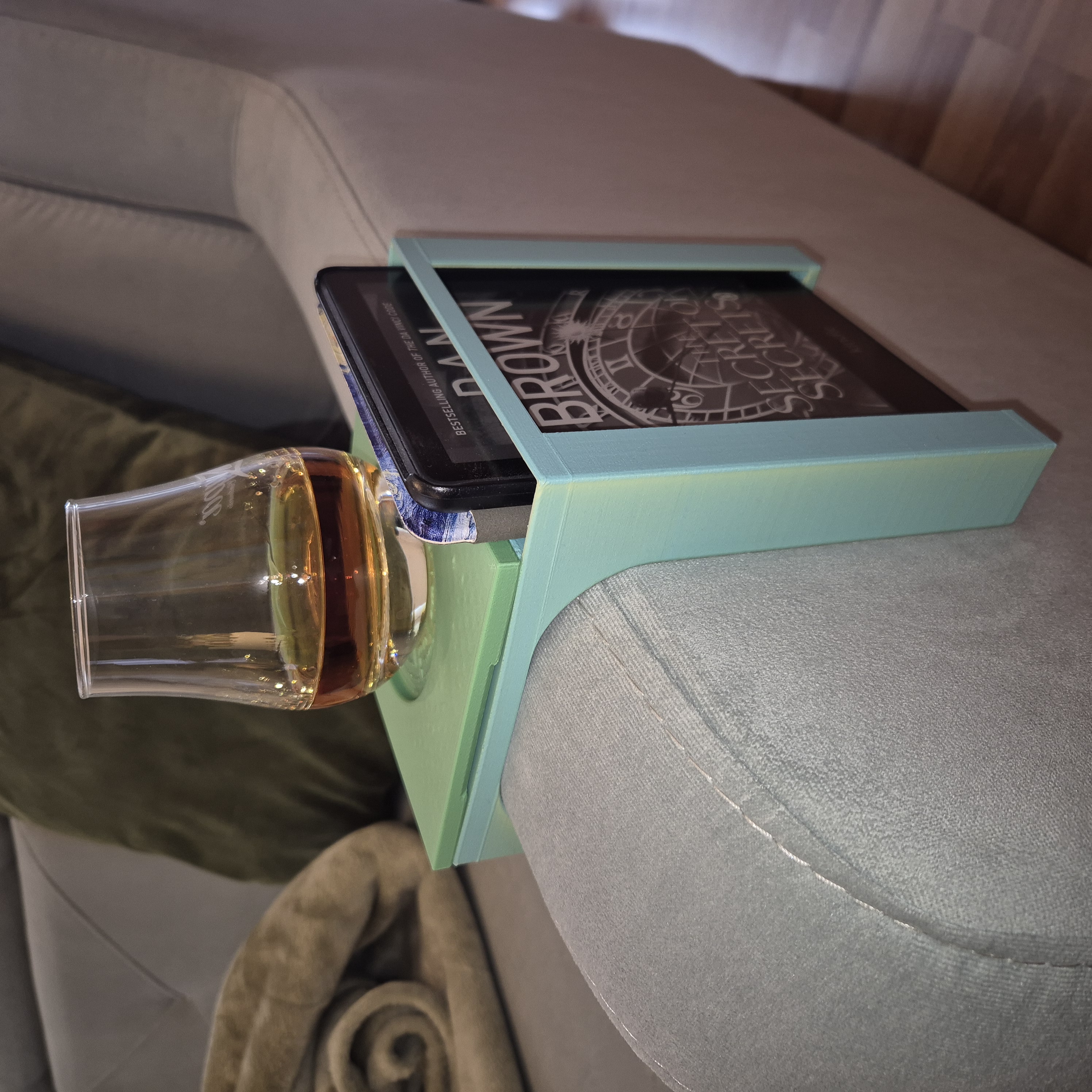 Small Armrest Table with Side Pocket (Parametric)