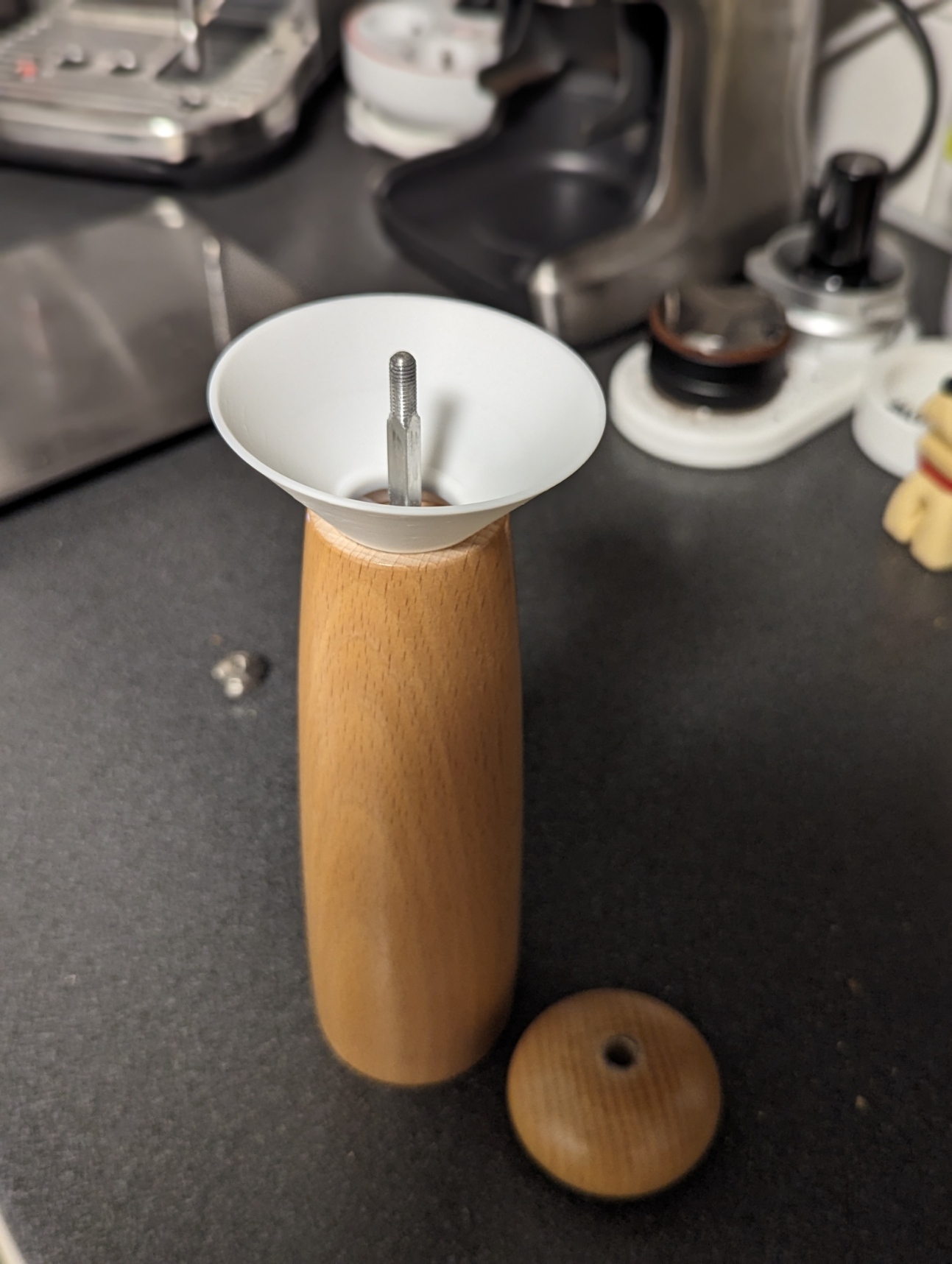 Spice / Herb / Salt / Pepper Funnel by Tokolozi | Download free STL ...
