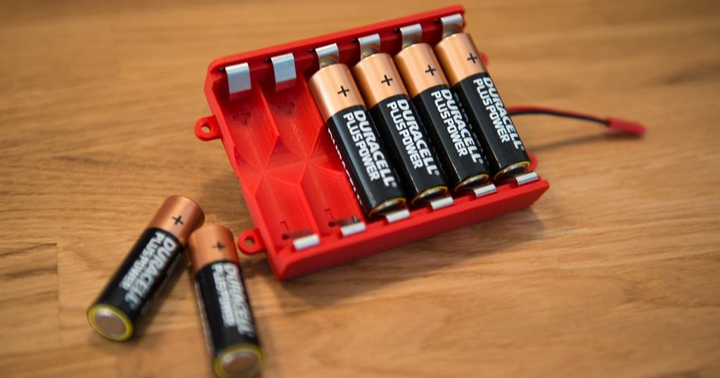 Battery box for AA cells by flummer Download free STL model
