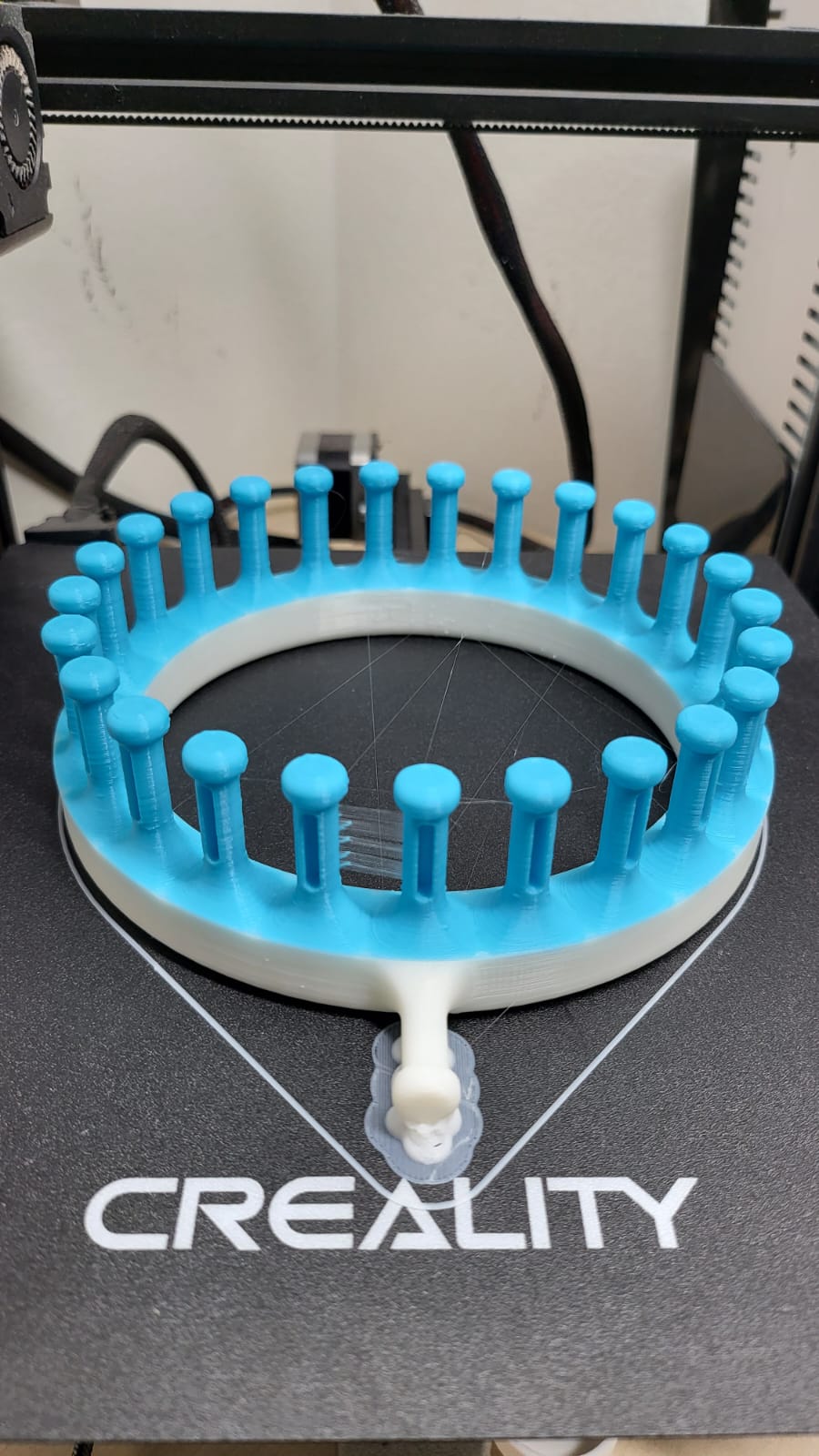 Knitting Loom (25 Pegs) by Omar Kassar Download free STL model