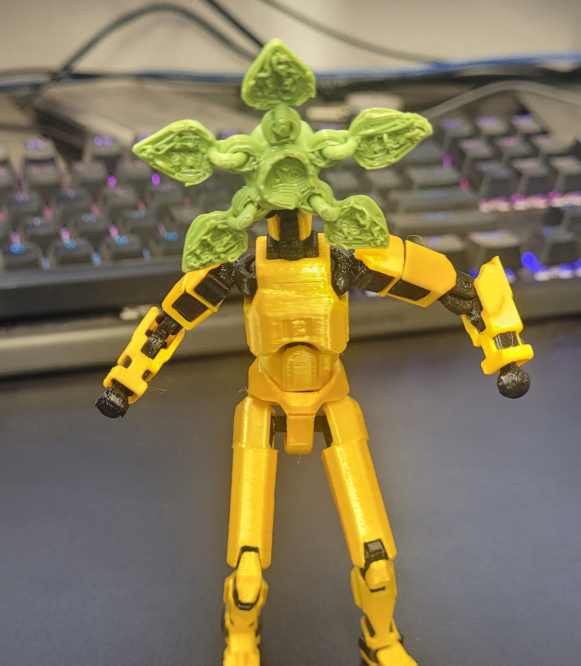 Dummy Gorgon - T13 - articulated