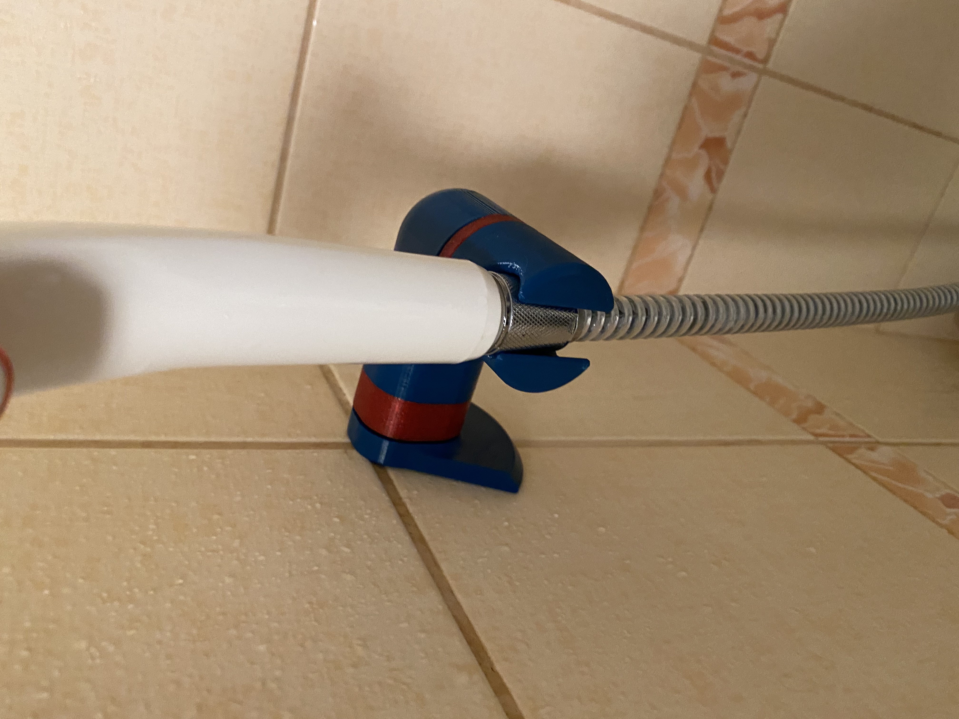 Shower holder (držák sprchové hlavice)