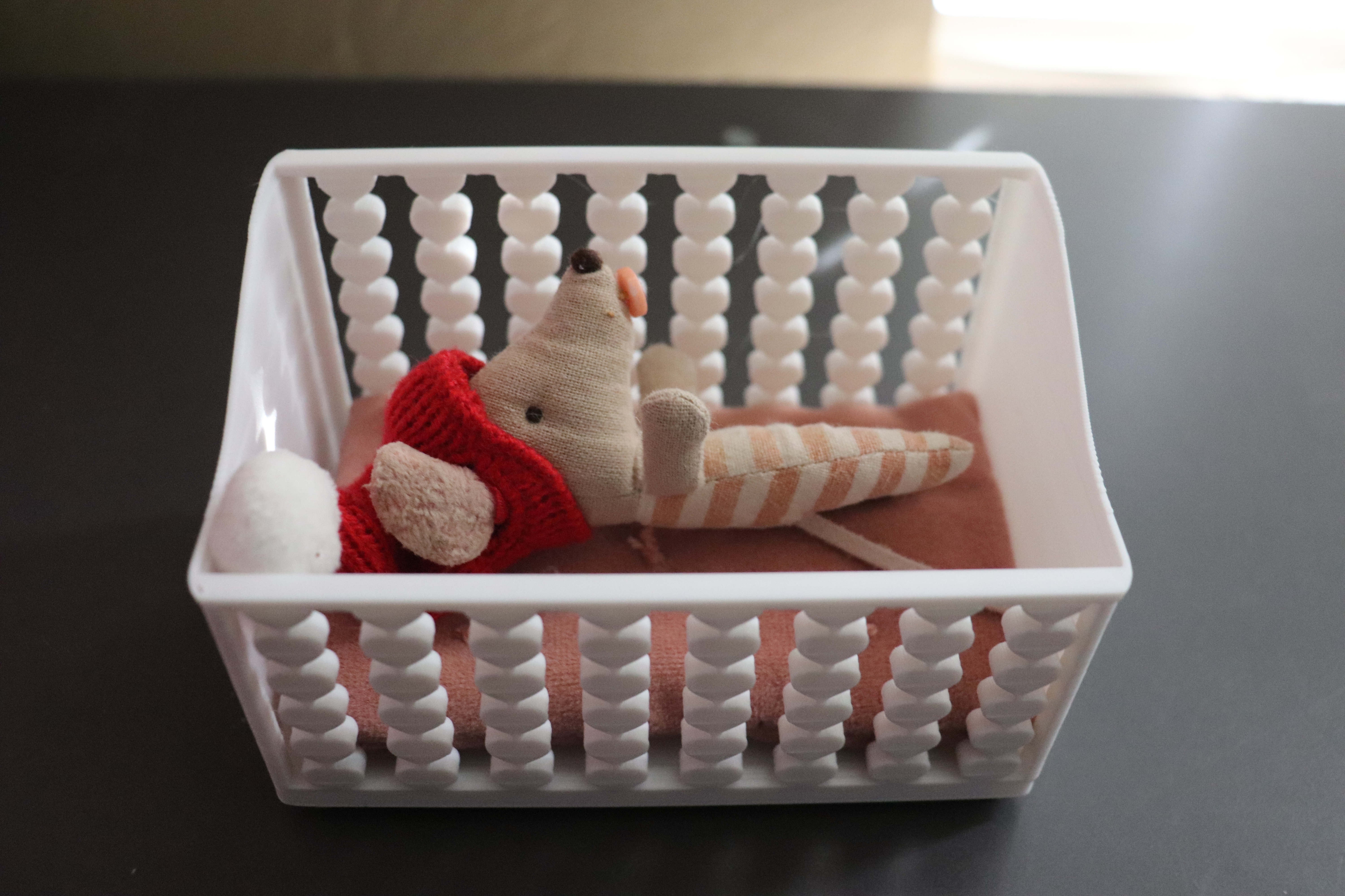 Love-ly Dollhouse Crib